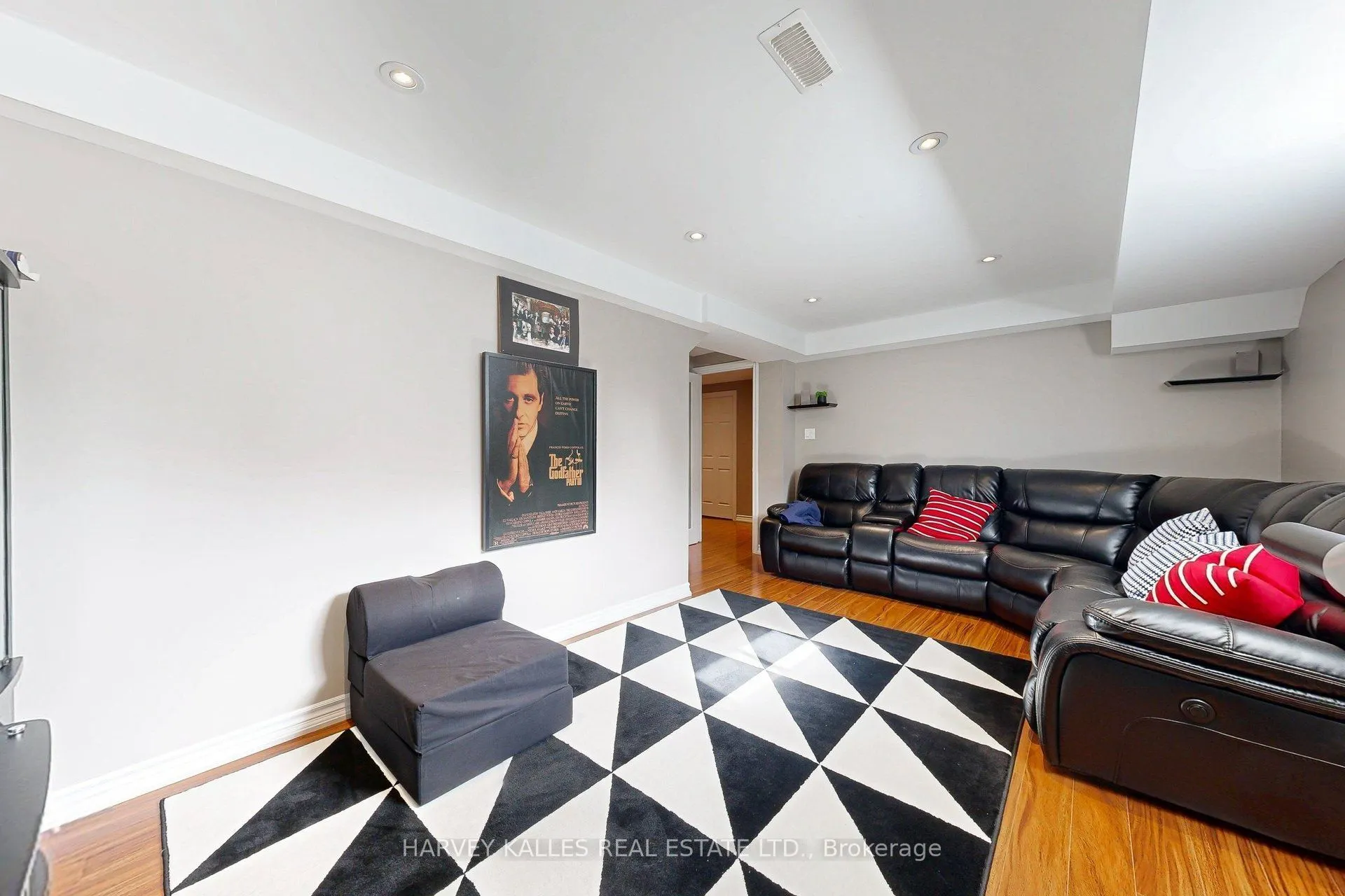 314 Dowson Loop