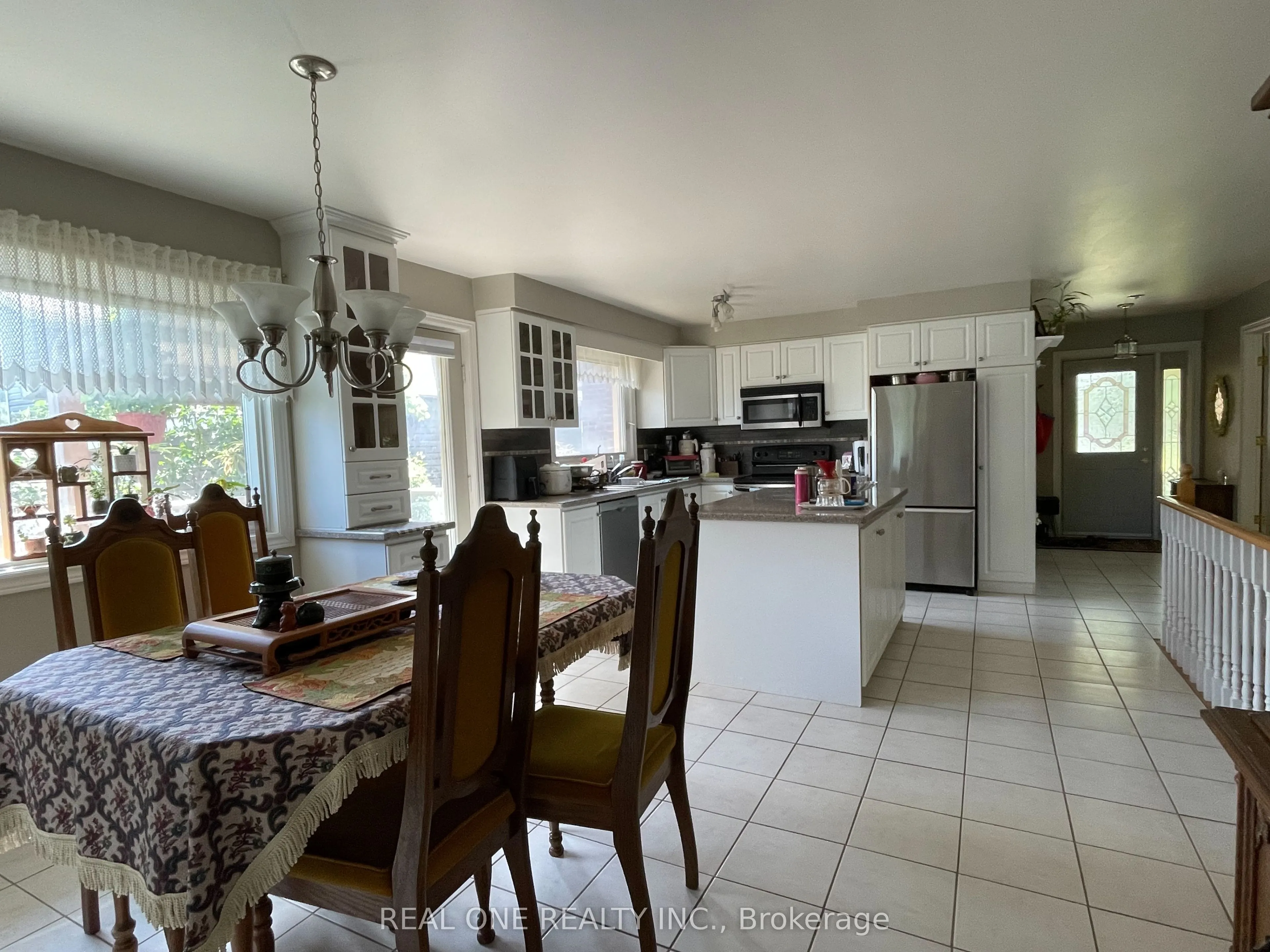 84 Riverglen Drive