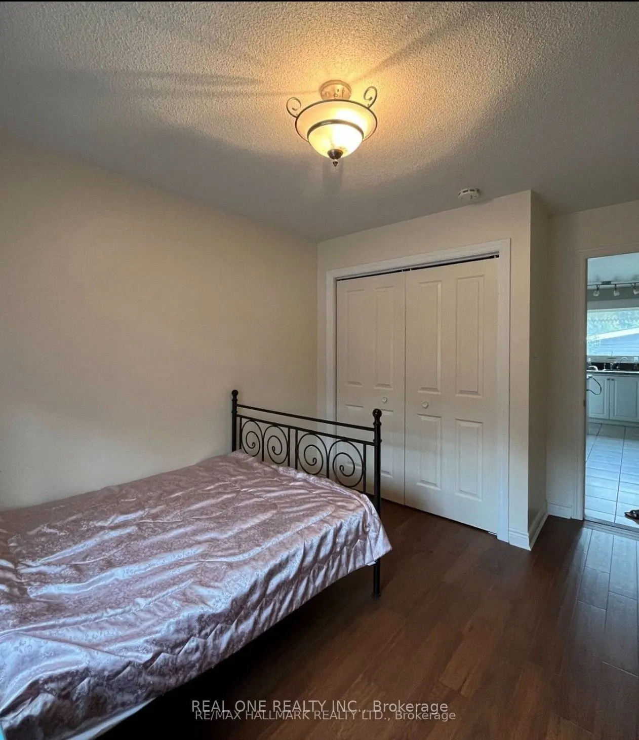 84 Riverglen Drive