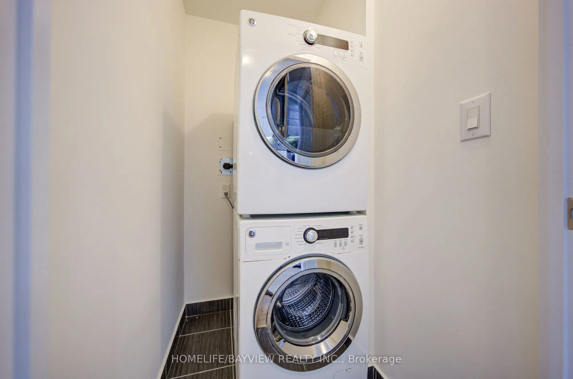 7171 Yonge Street #2409