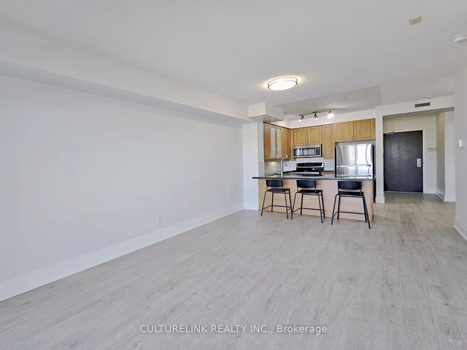 1 Upper Duke Crescent #401