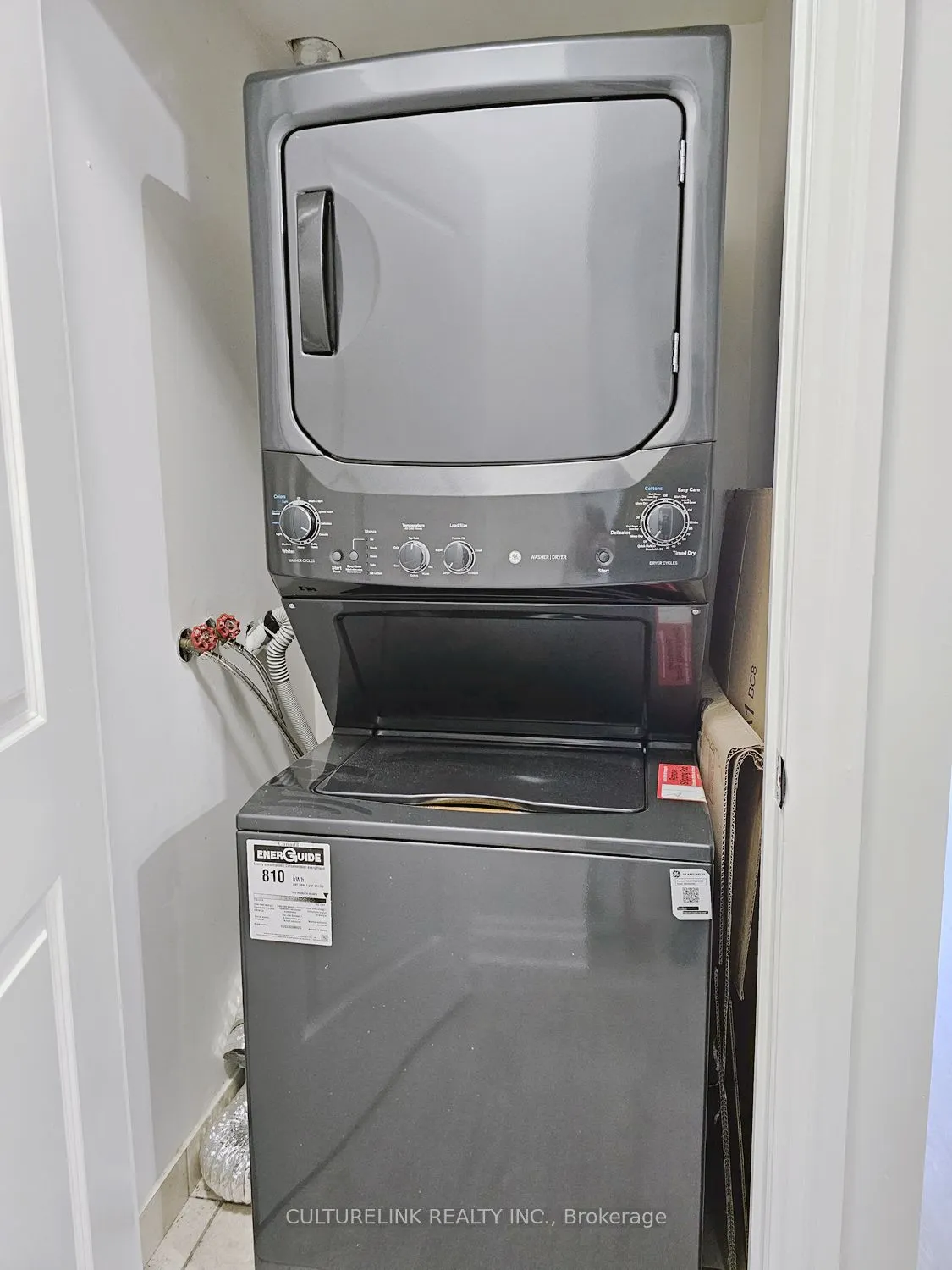 1 Upper Duke Crescent #401