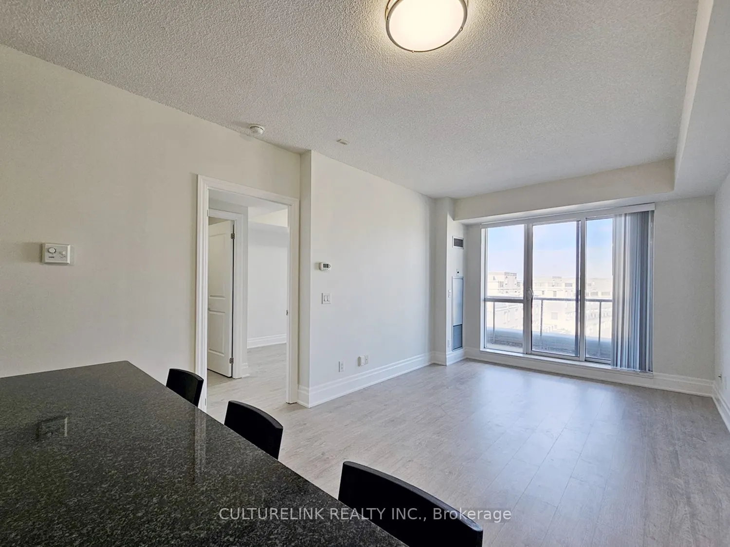 1 Upper Duke Crescent #401