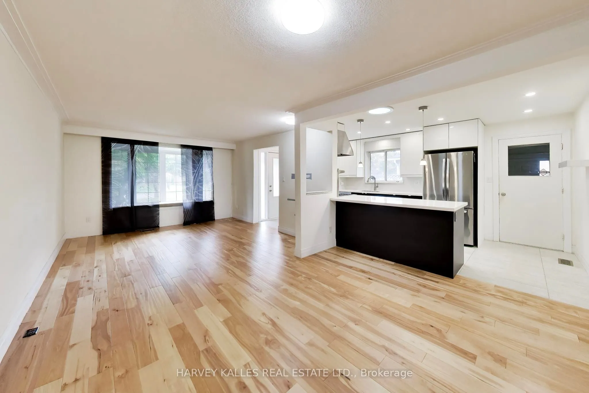 80 Sherwood Forest Drive