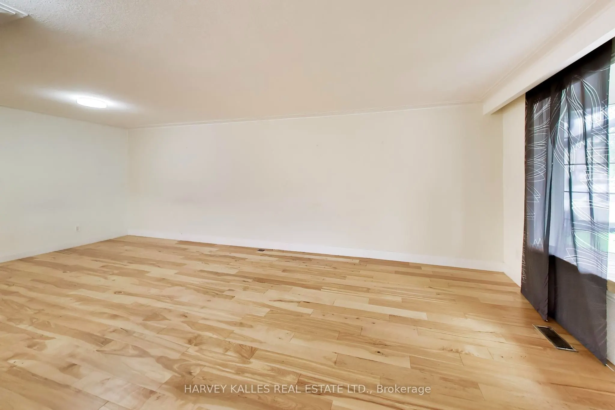 80 Sherwood Forest Drive