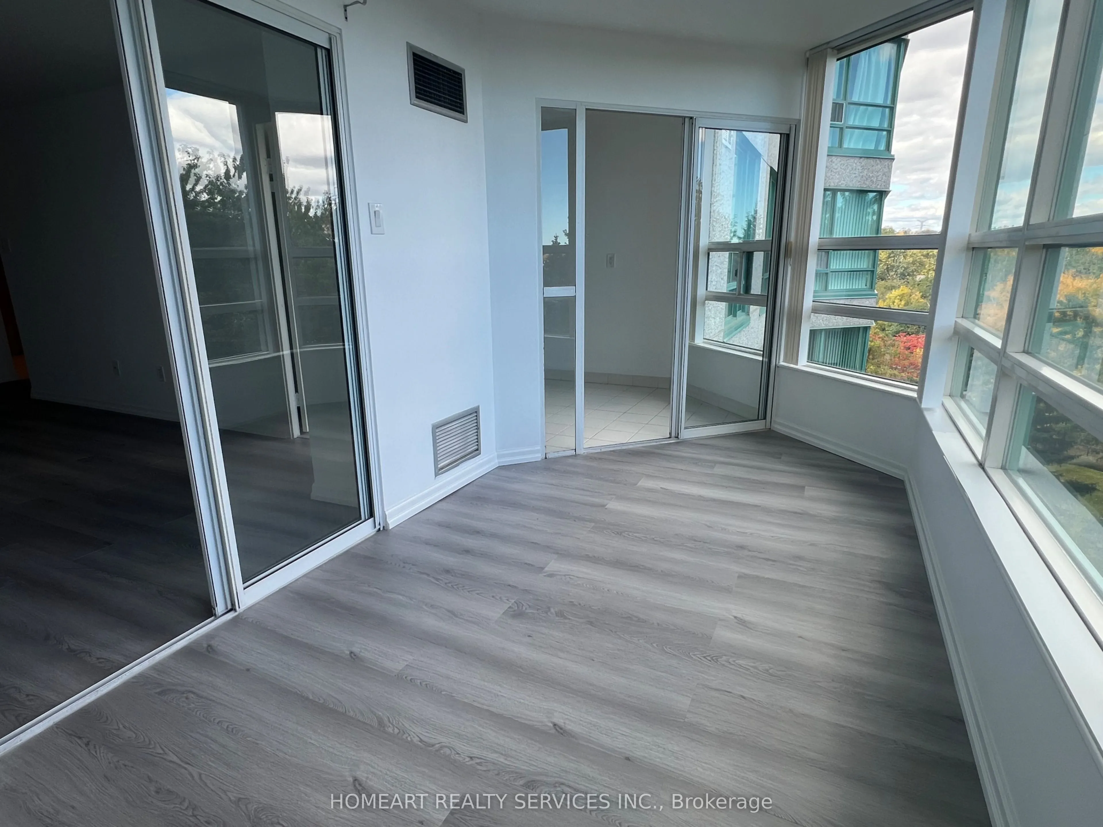 7905 Bayview Avenue #623