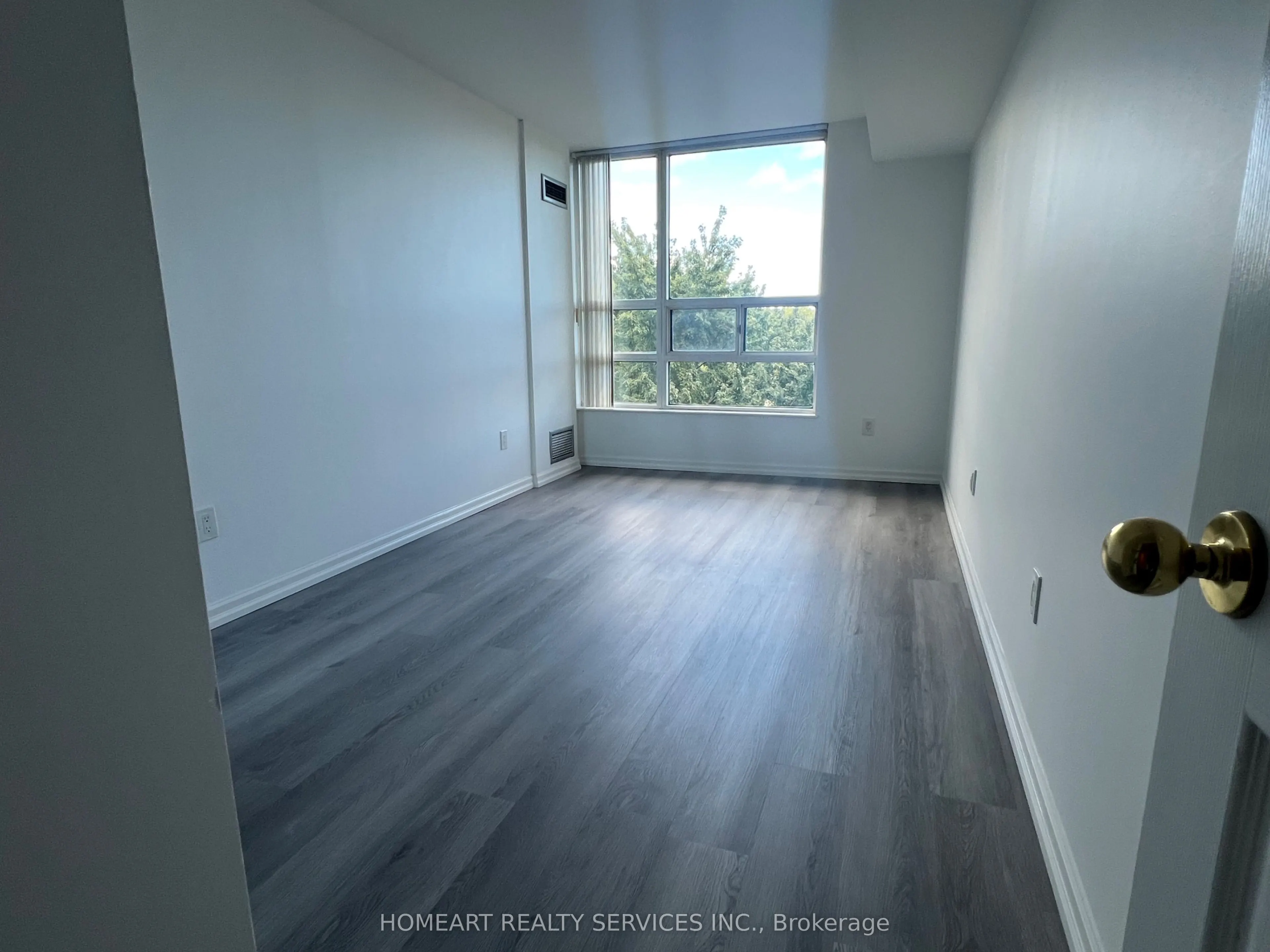 7905 Bayview Avenue #623