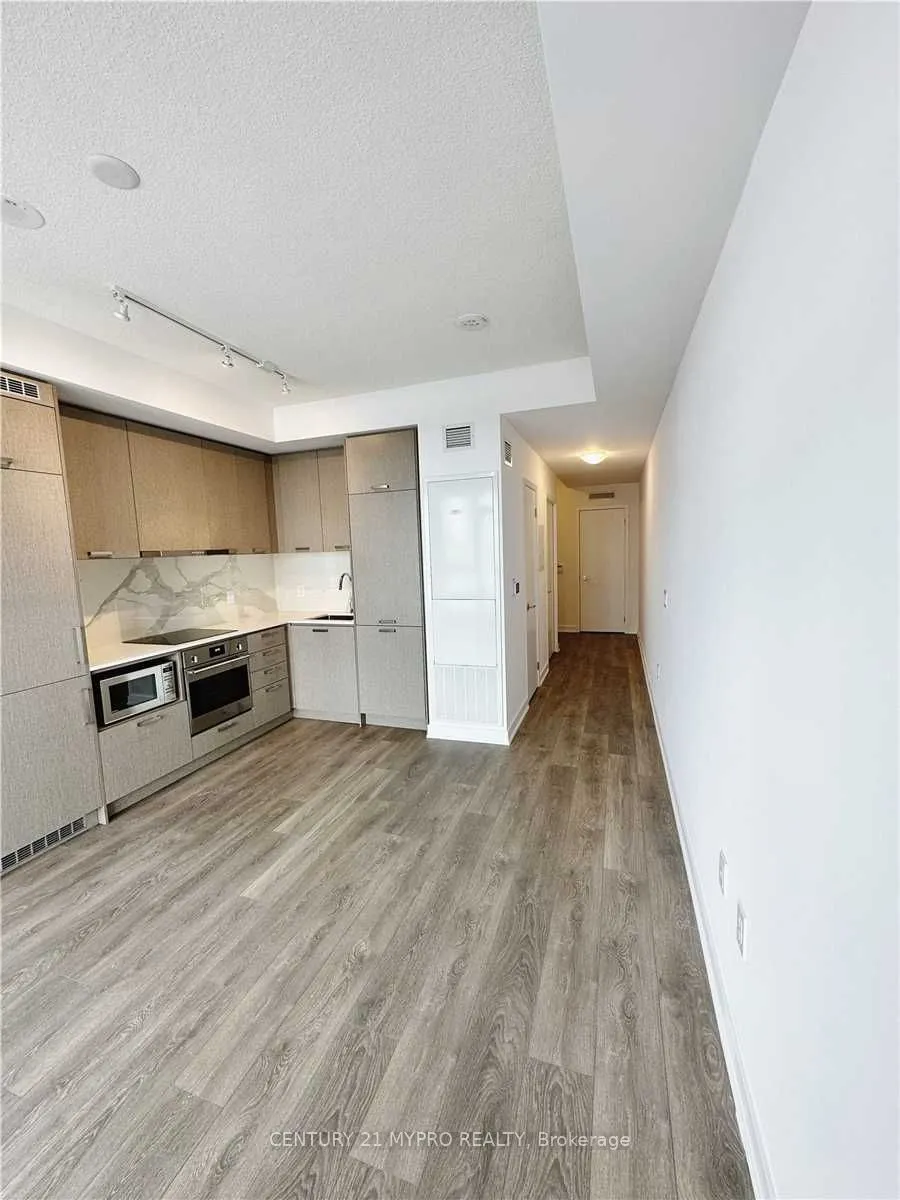 38 Honeycrisp Crescent #617