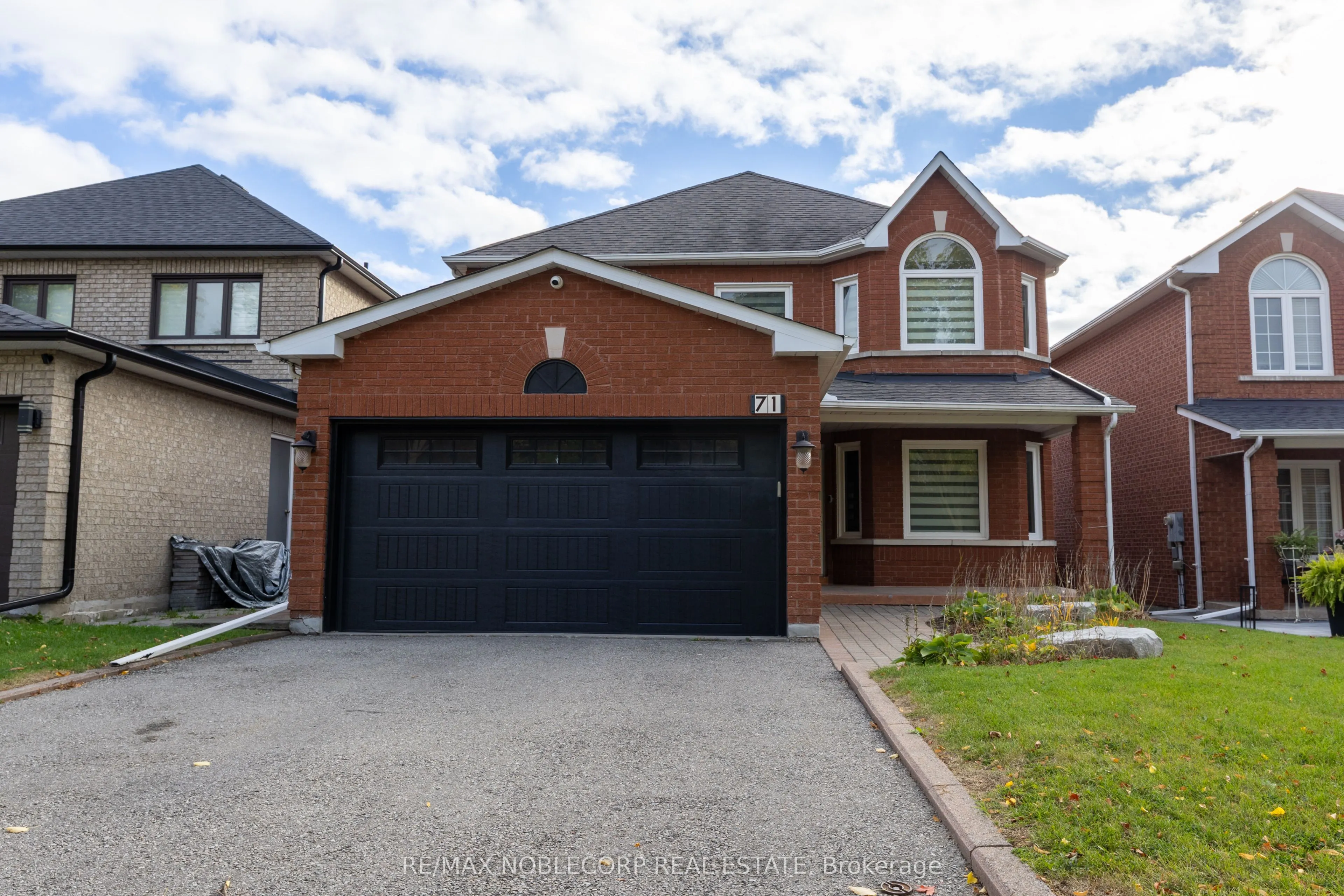 71 Castlepoint Drive