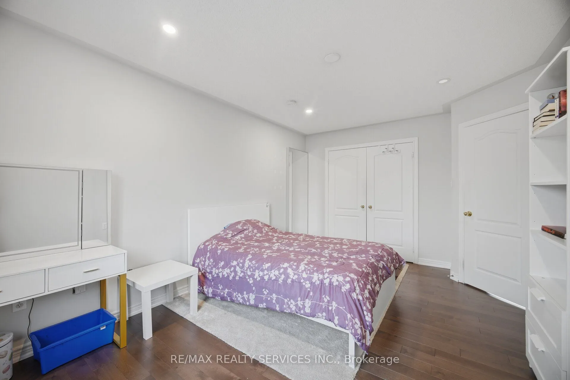 45 Skylark Drive