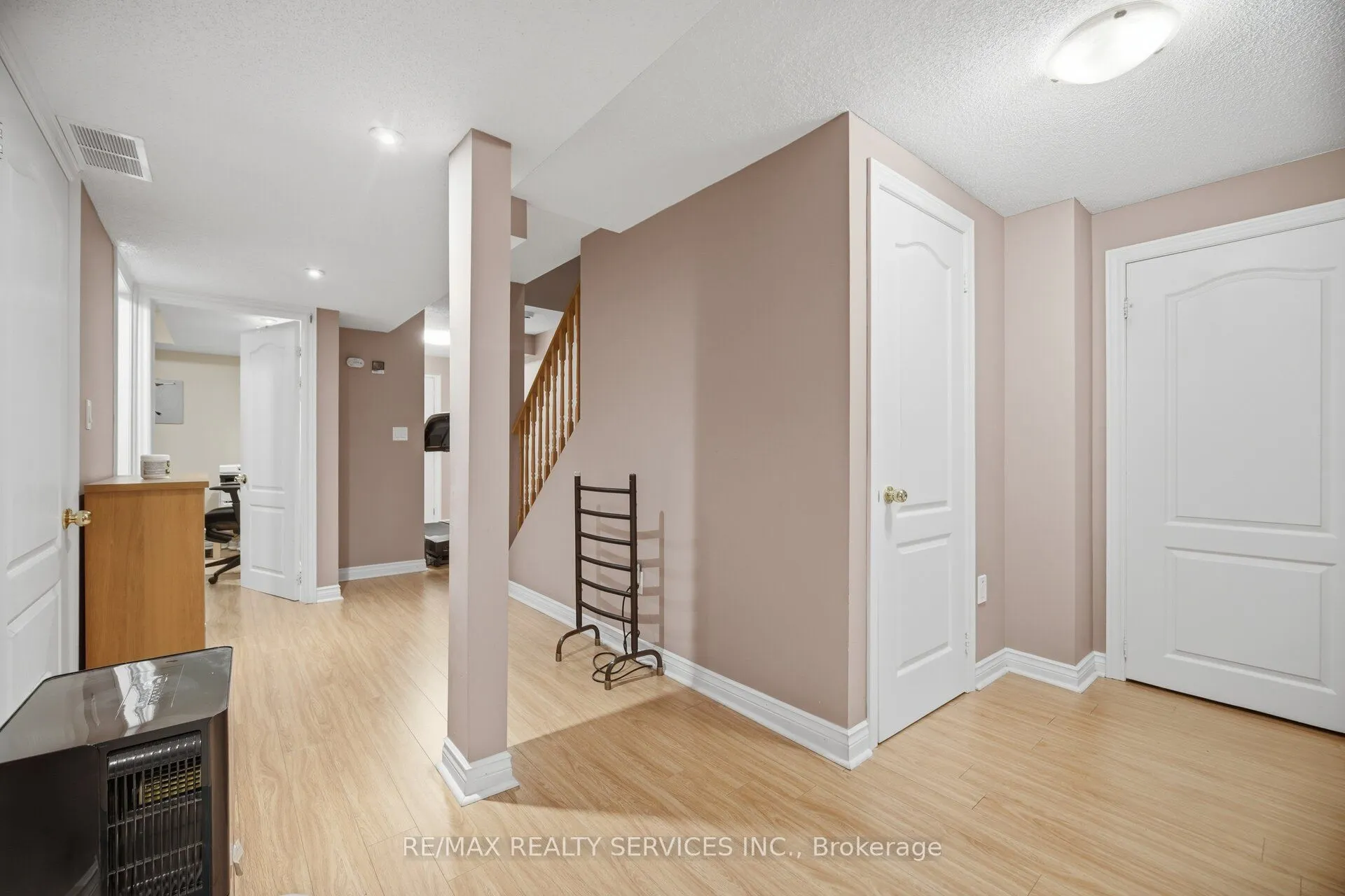 45 Skylark Drive