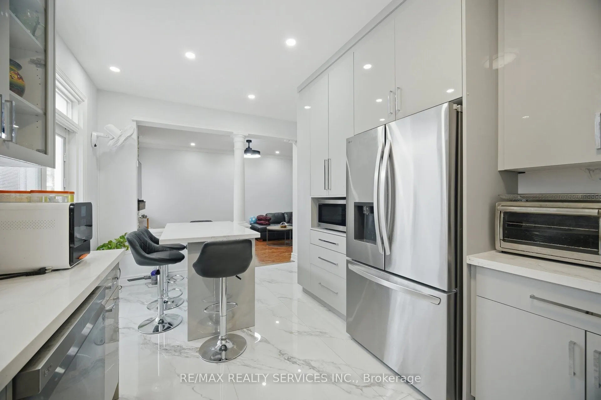 45 Skylark Drive