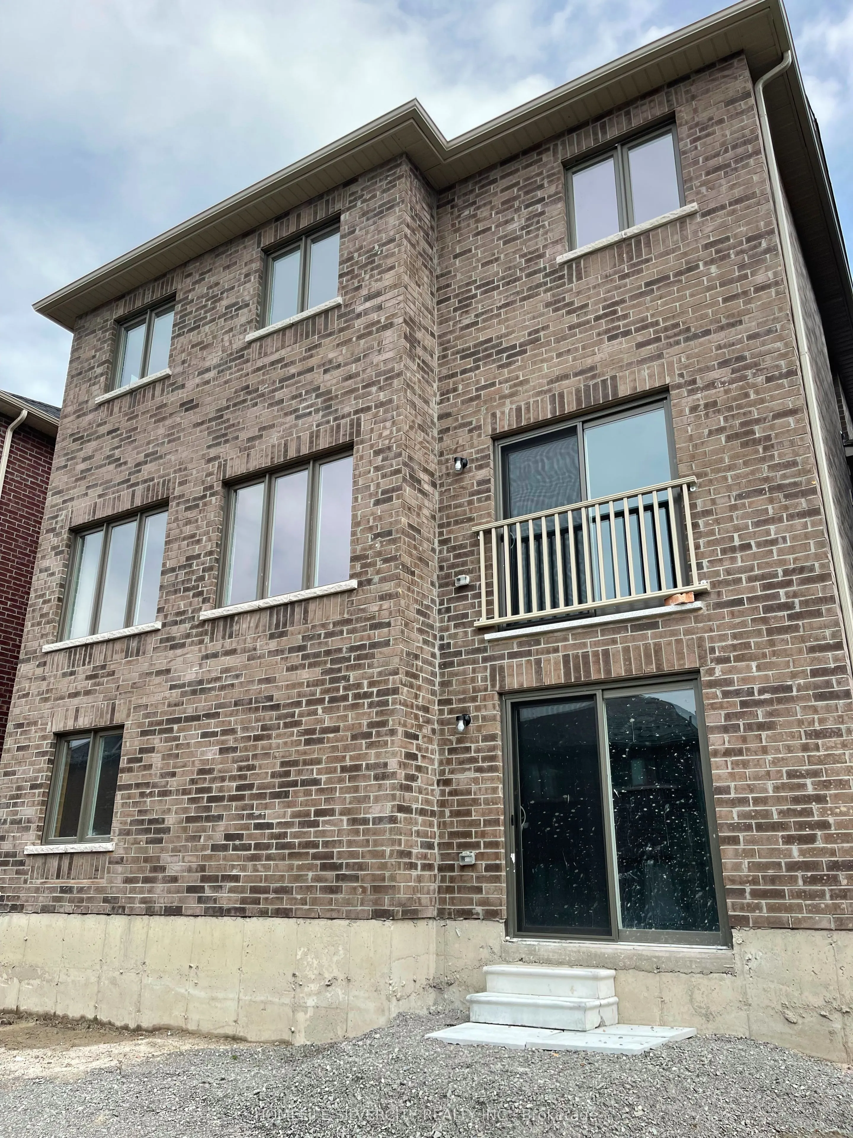 138 Kennedy Boulevard