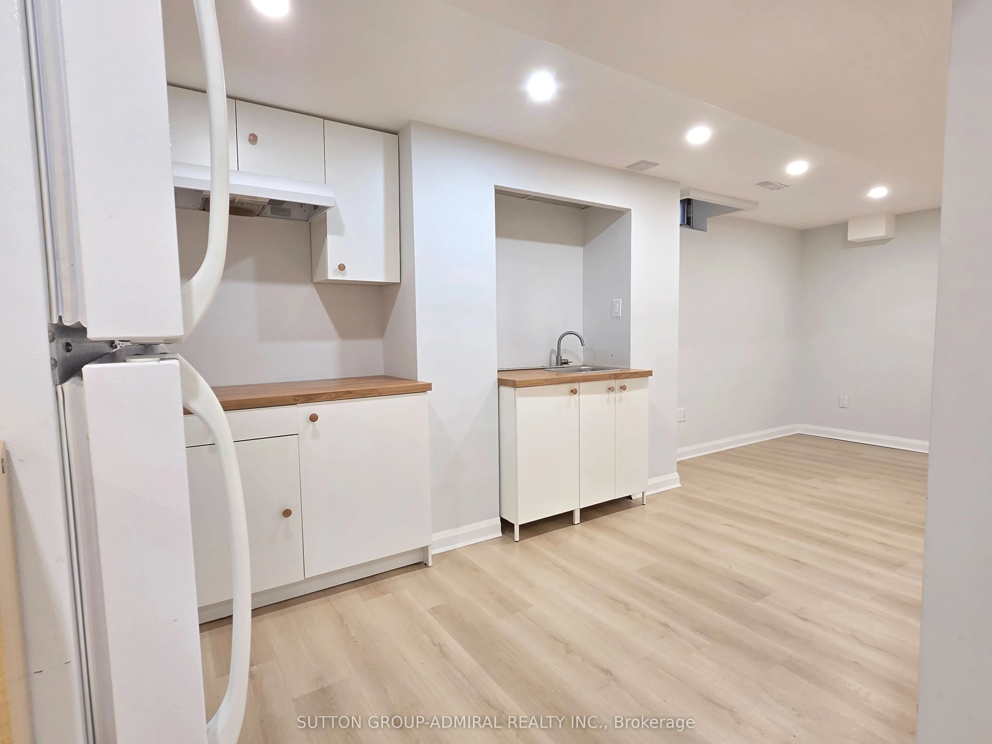 64 Leno Mills Avenue #Basement