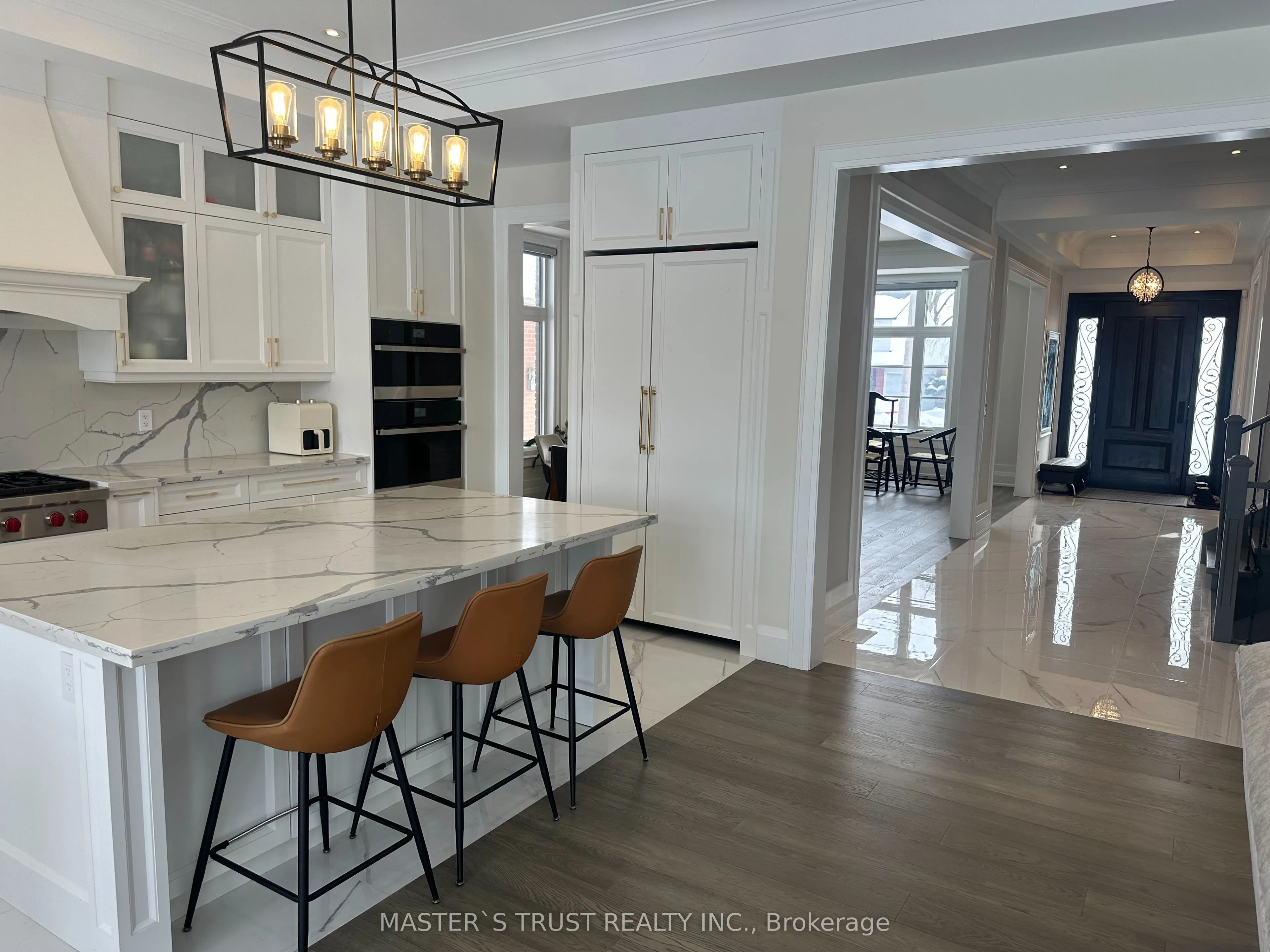140 Sherwood Forest Drive