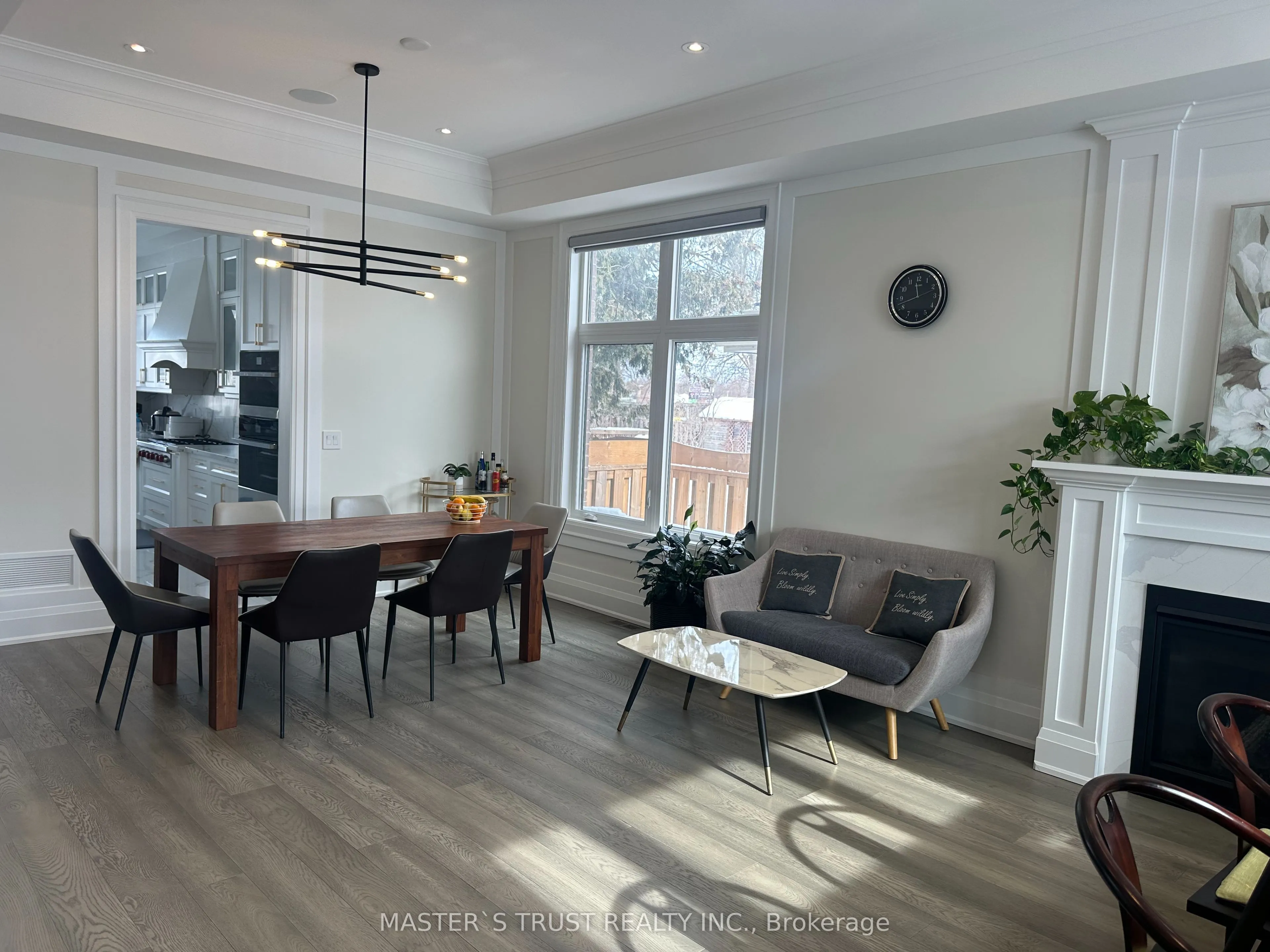 140 Sherwood Forest Drive