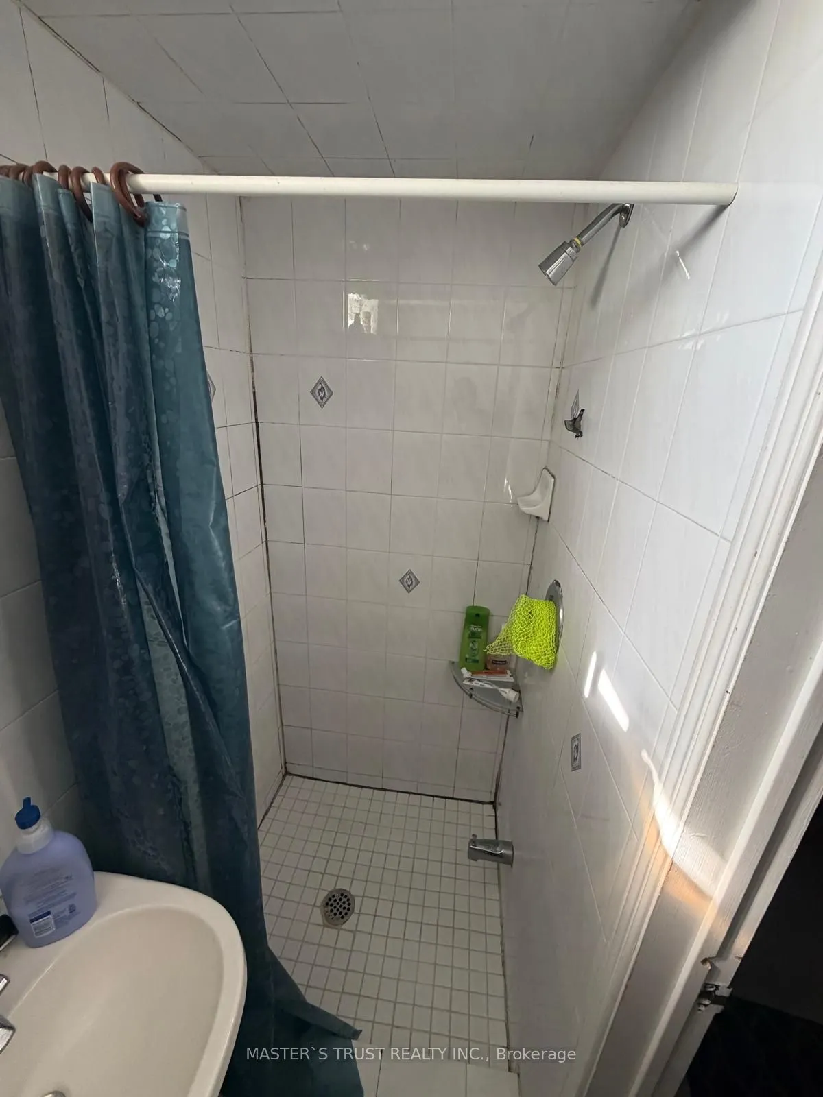 78 Whistler(Bsmt) Court