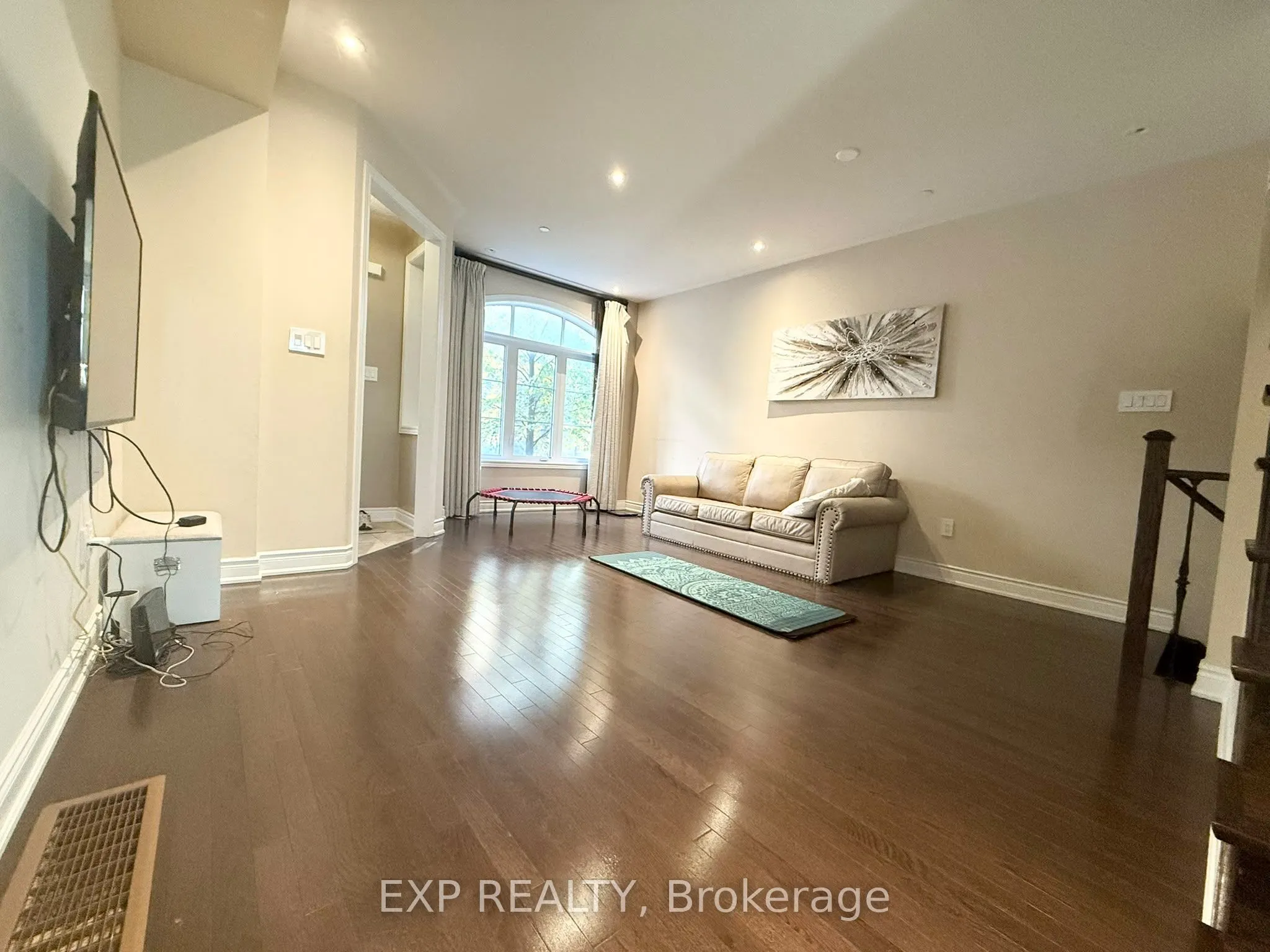 1331 Major Mackenzie Drive #58