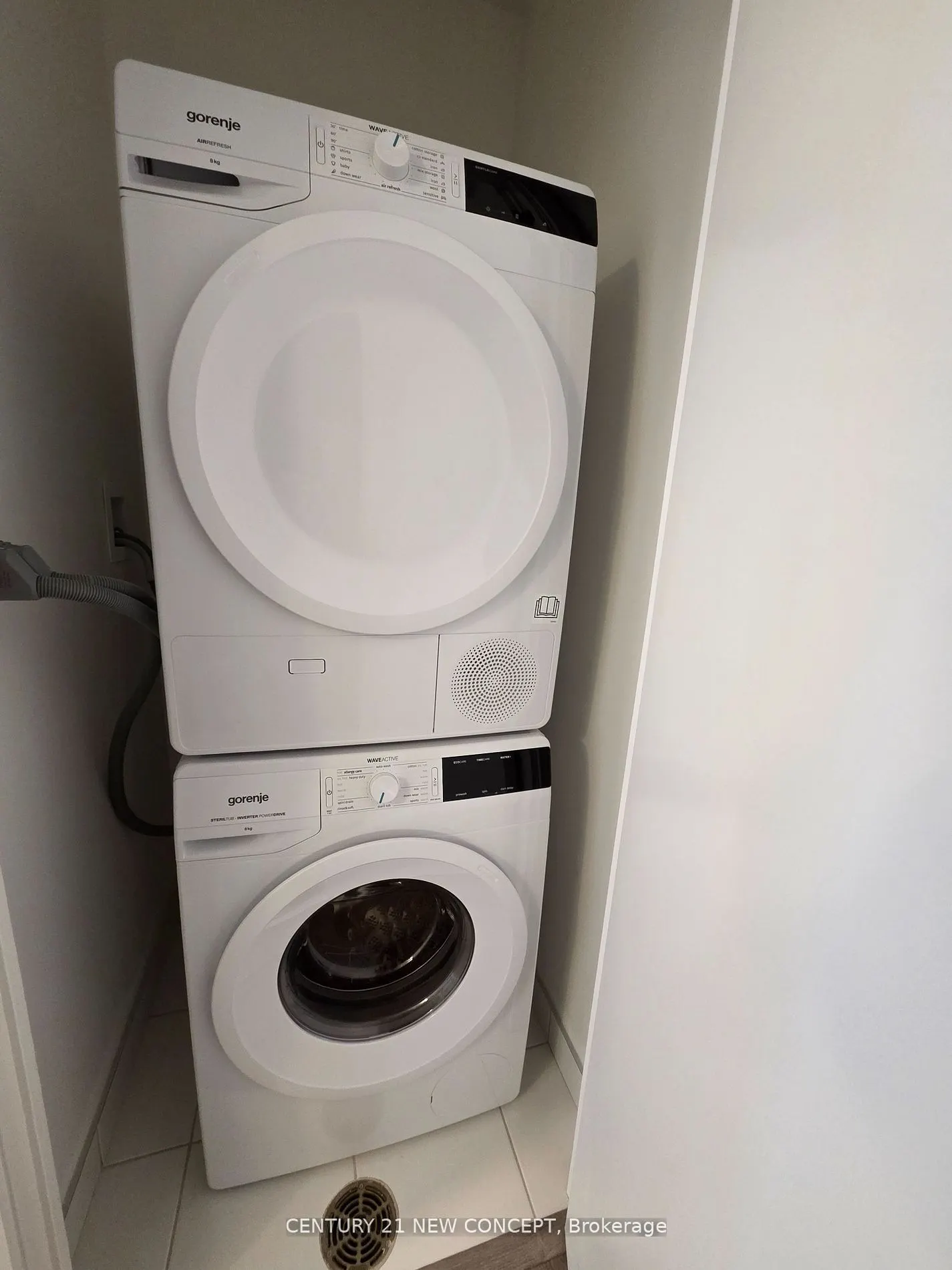 8 Interchange Way #1802