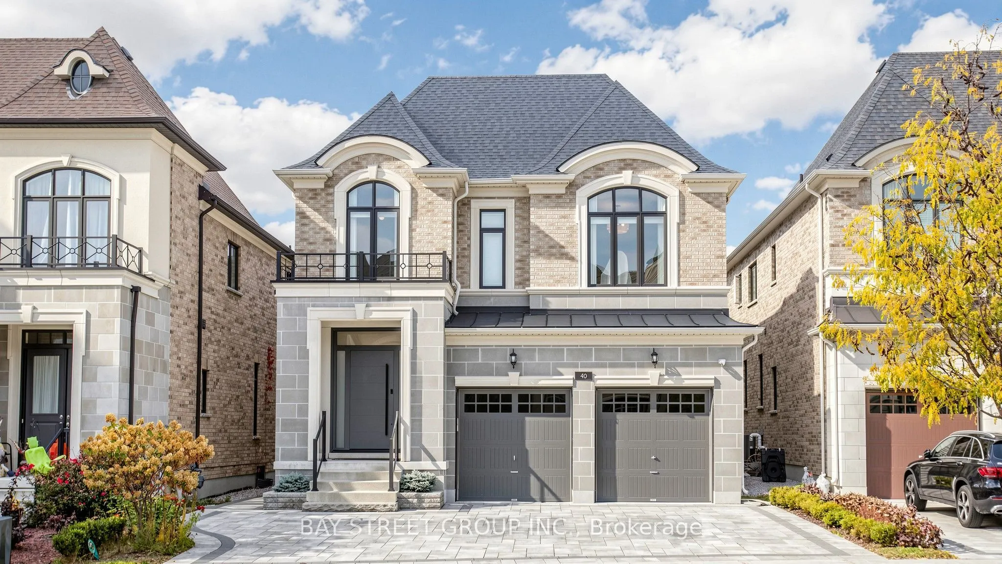 40 Shining Willow Court