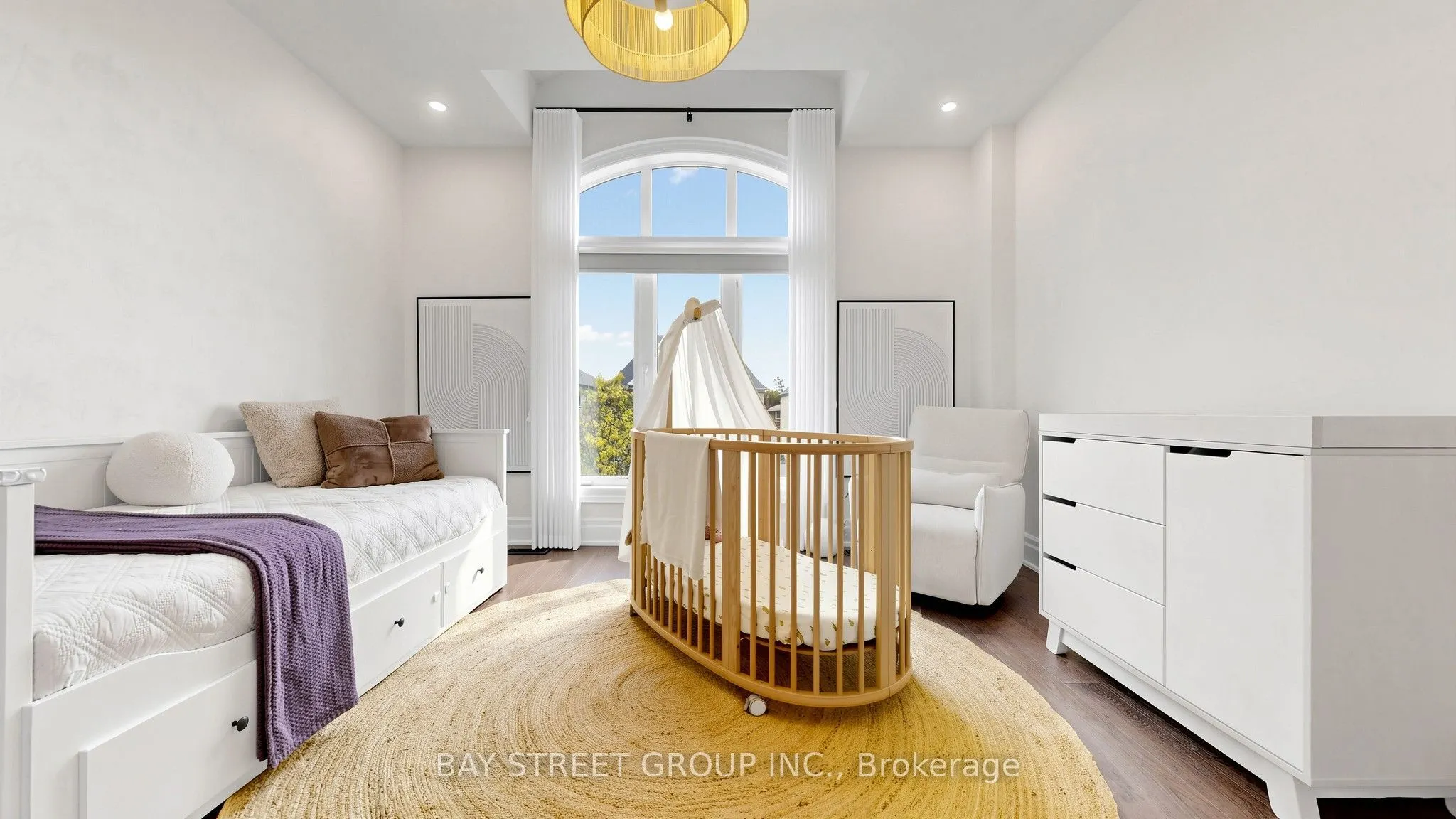 40 Shining Willow Court