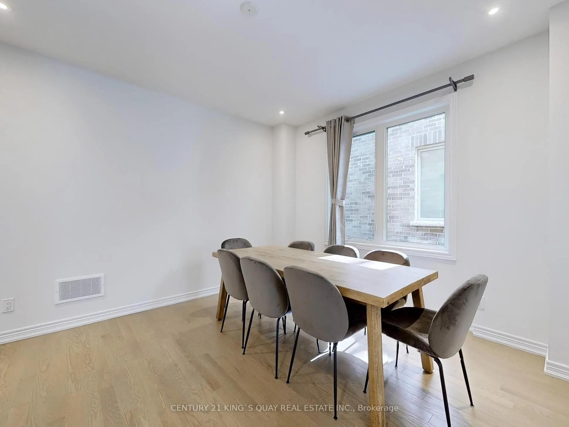 10 Red Blossom Court