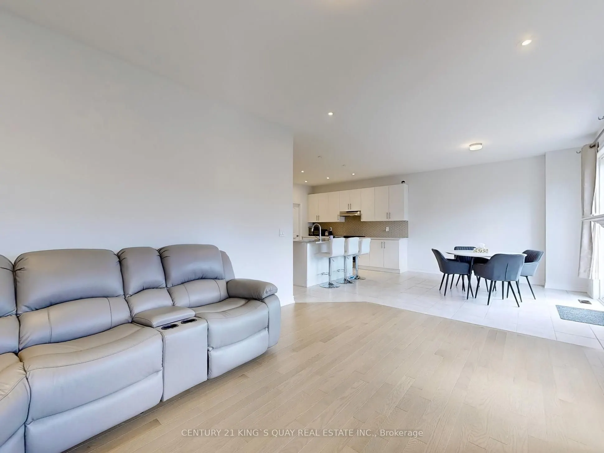 10 Red Blossom Court