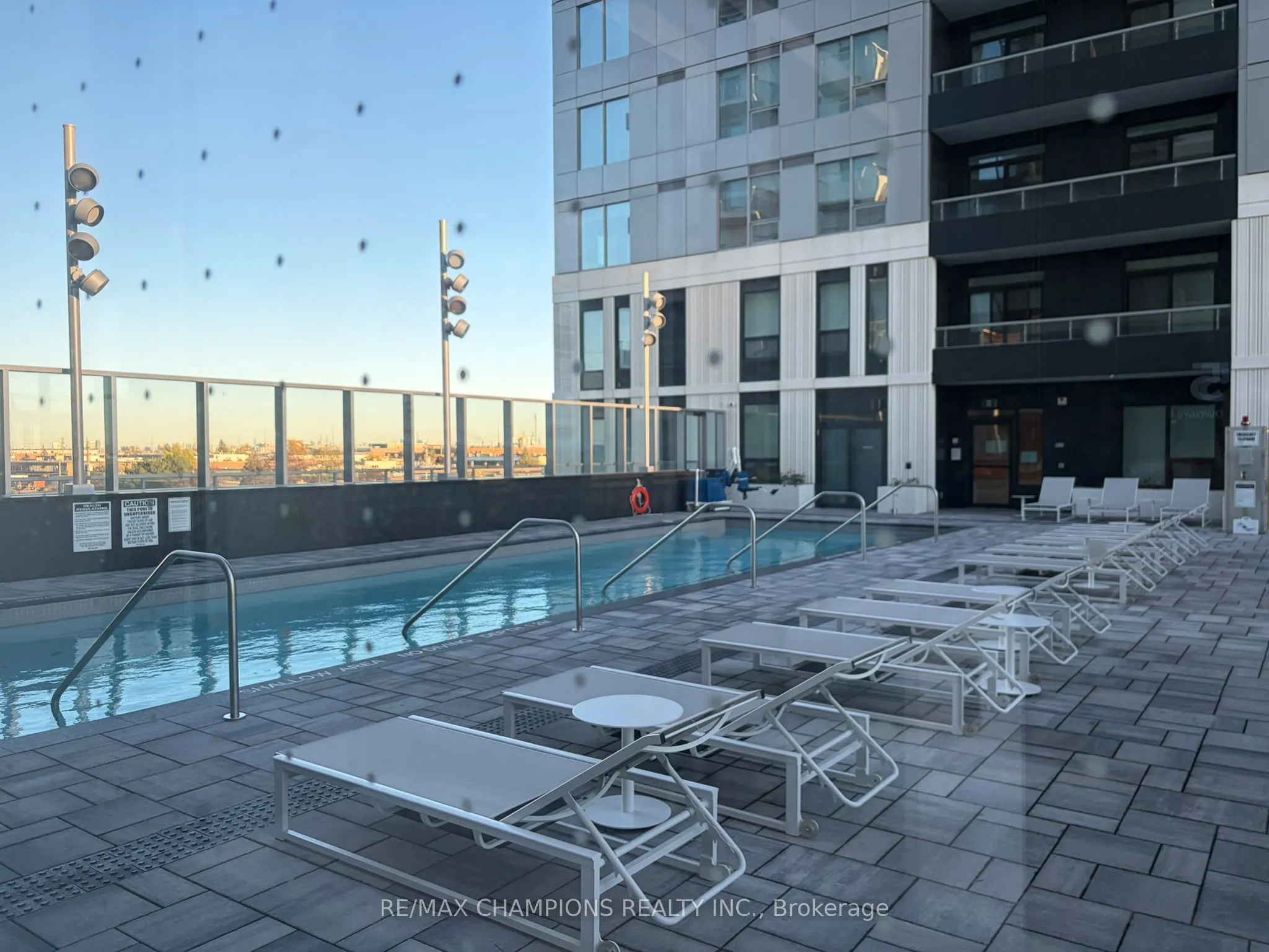 21 Meadowdale Road #2502