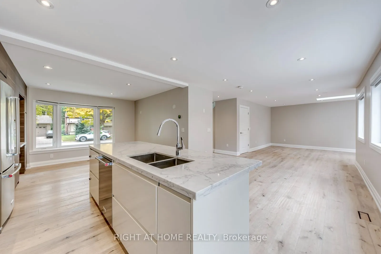 30 Penwick Crescent