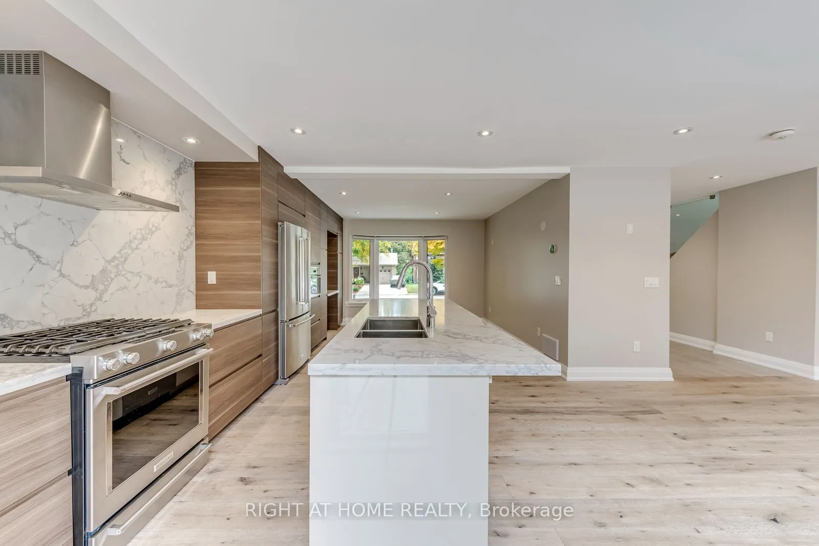 30 Penwick Crescent