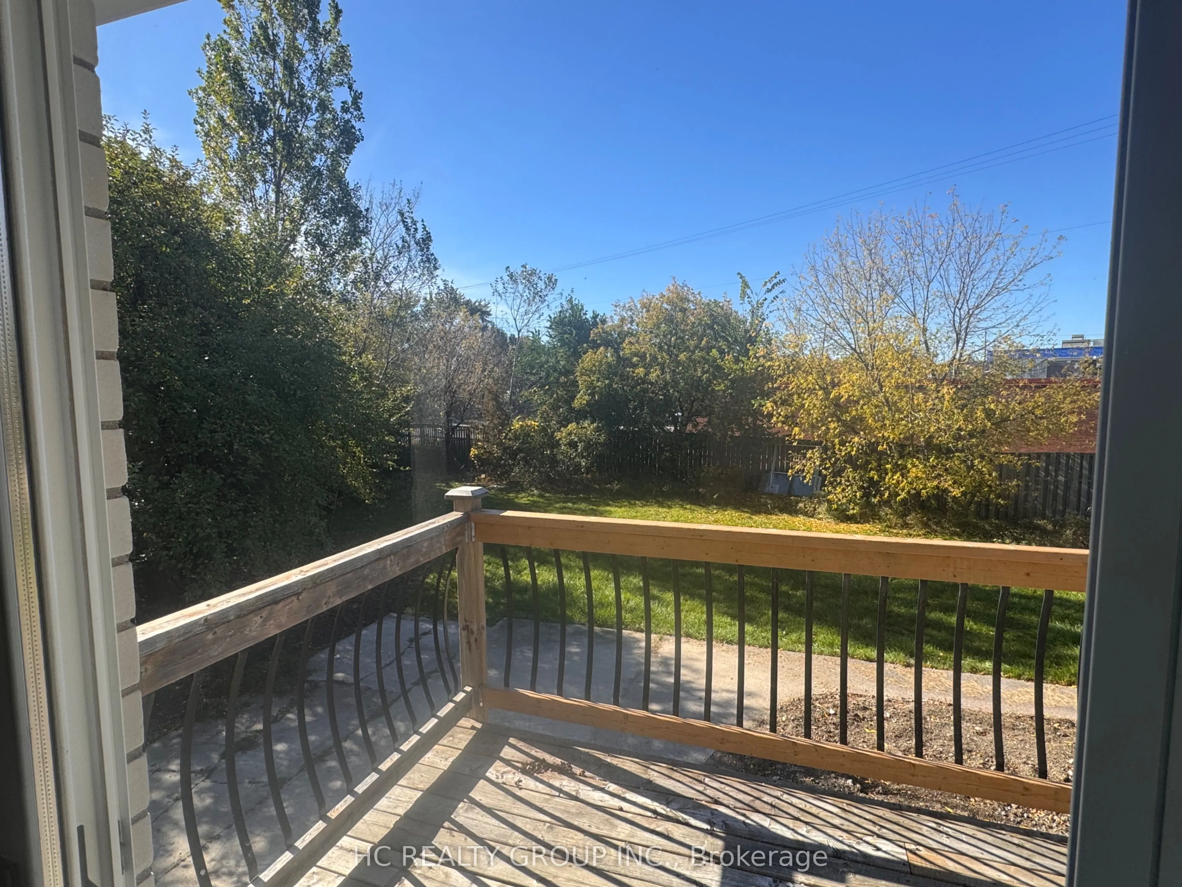 32 B King Richard Court