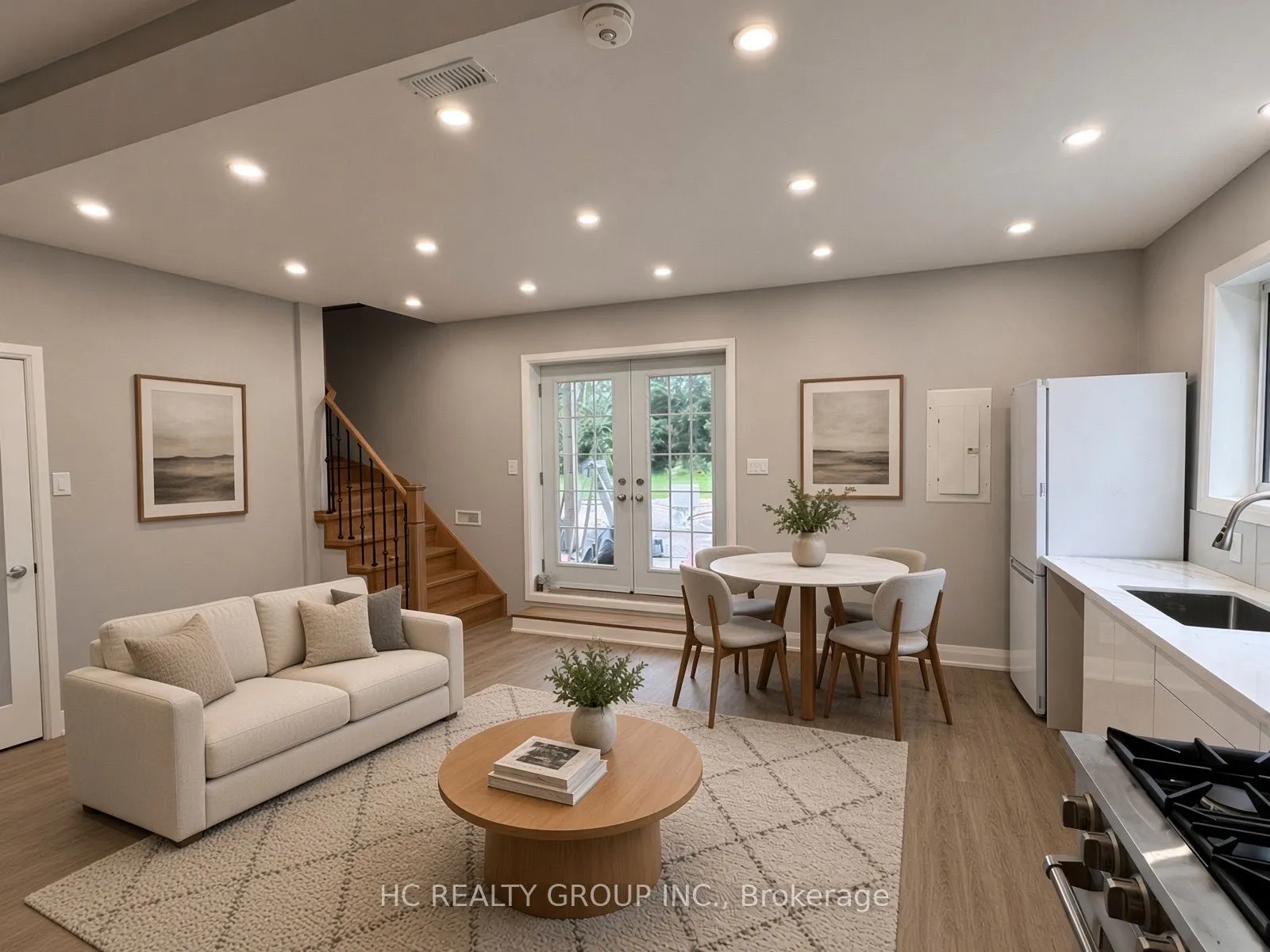 32 B King Richard Court