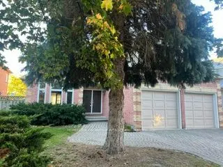15 Heatherwood Crescent