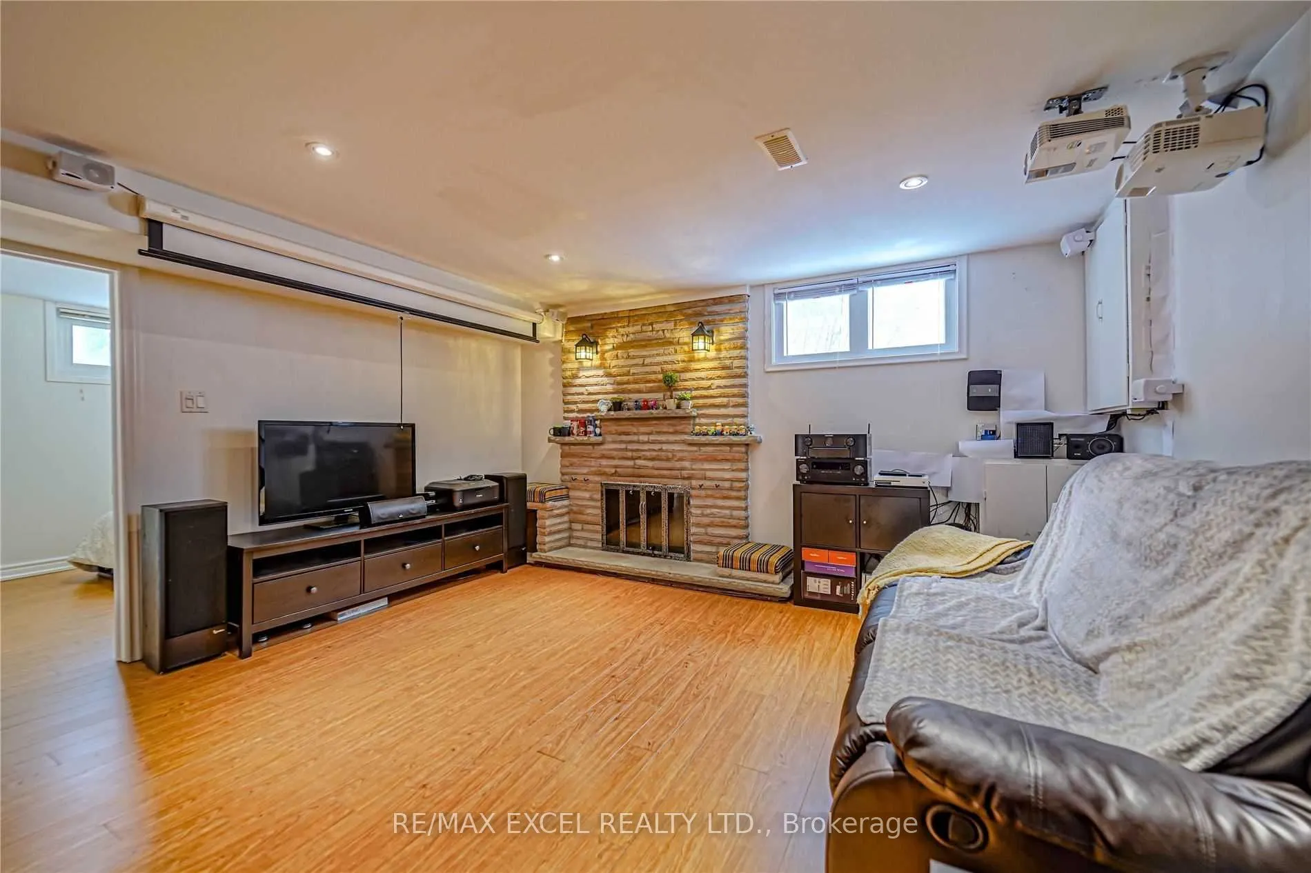 83 Squire Bakers Lane