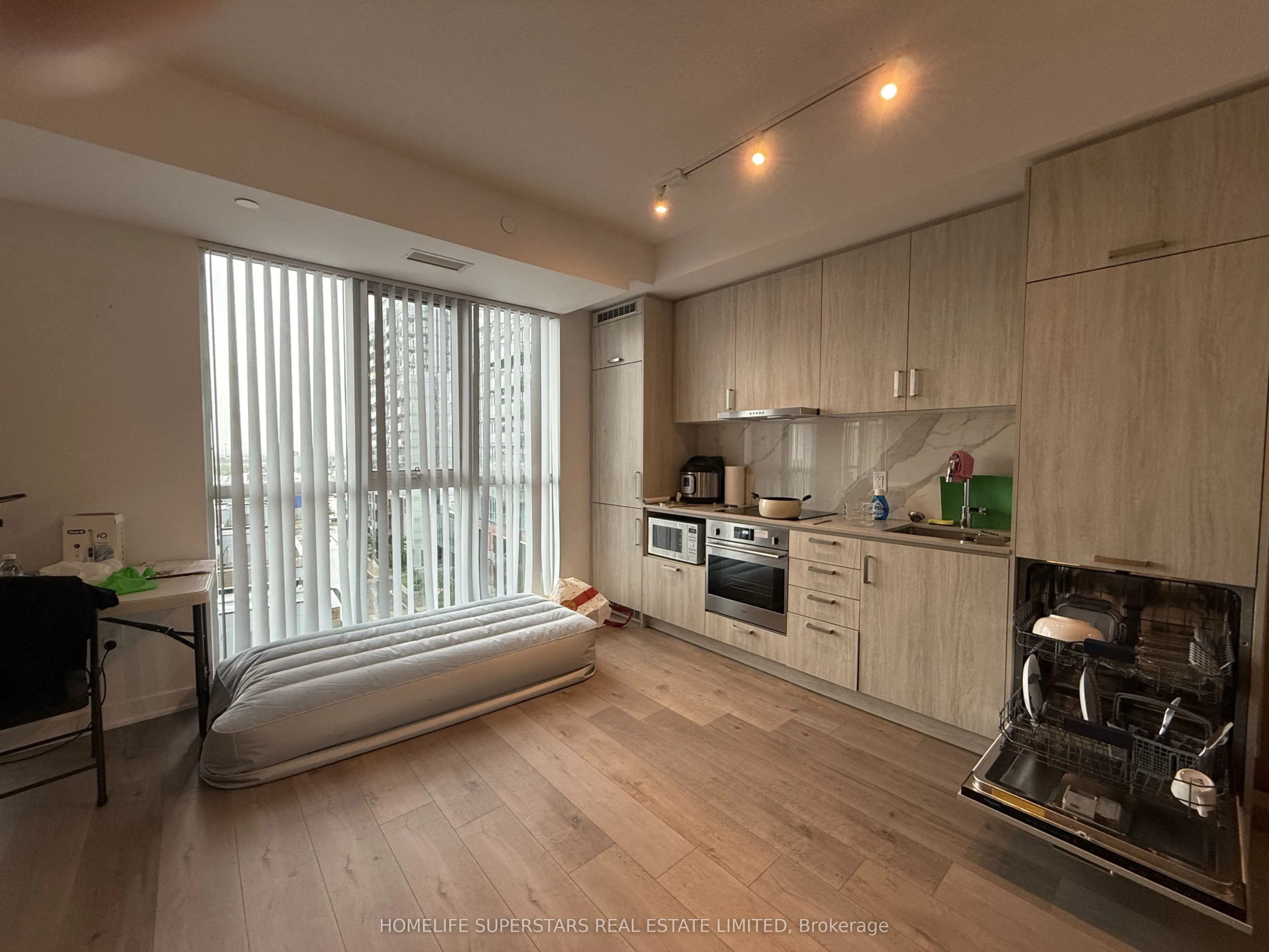 60 Honeycrisp Crescent #706