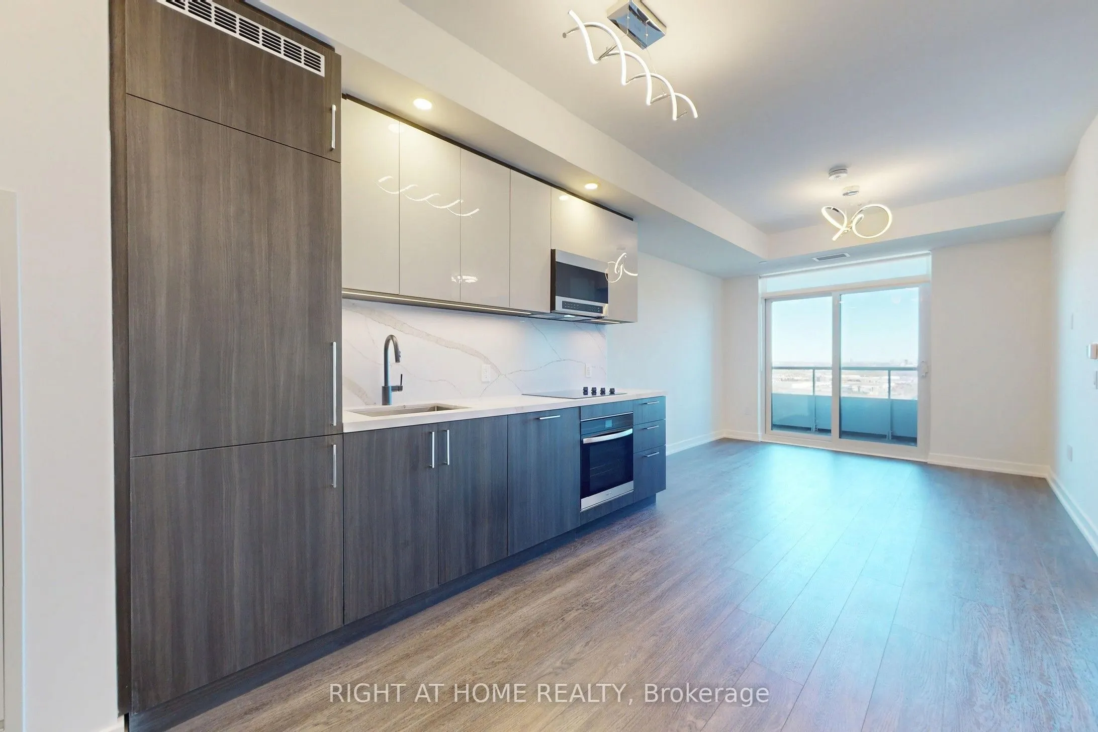 5 Meadowdale Road #2204