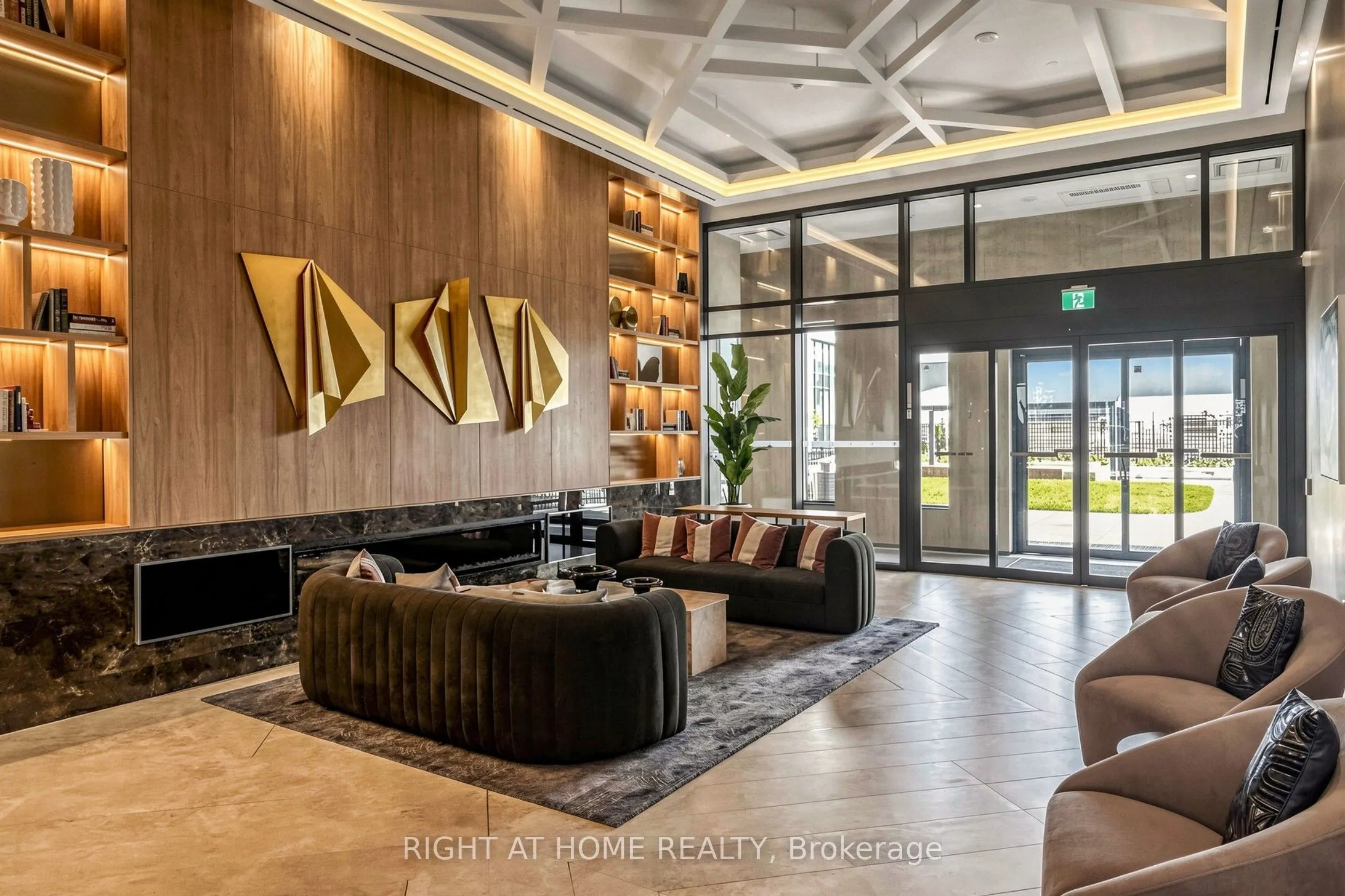 5 Meadowdale Road #2204