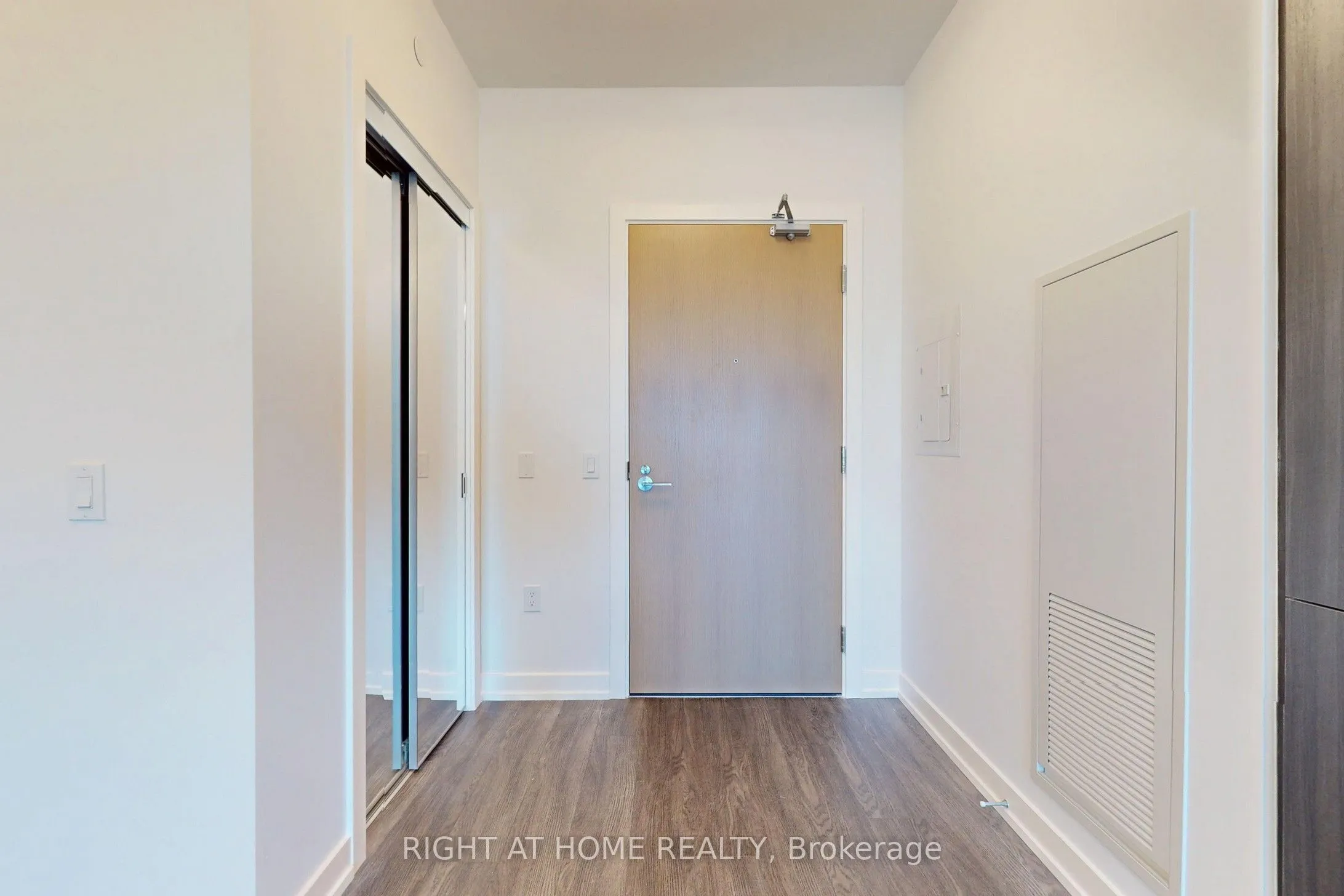 5 Meadowdale Road #2204