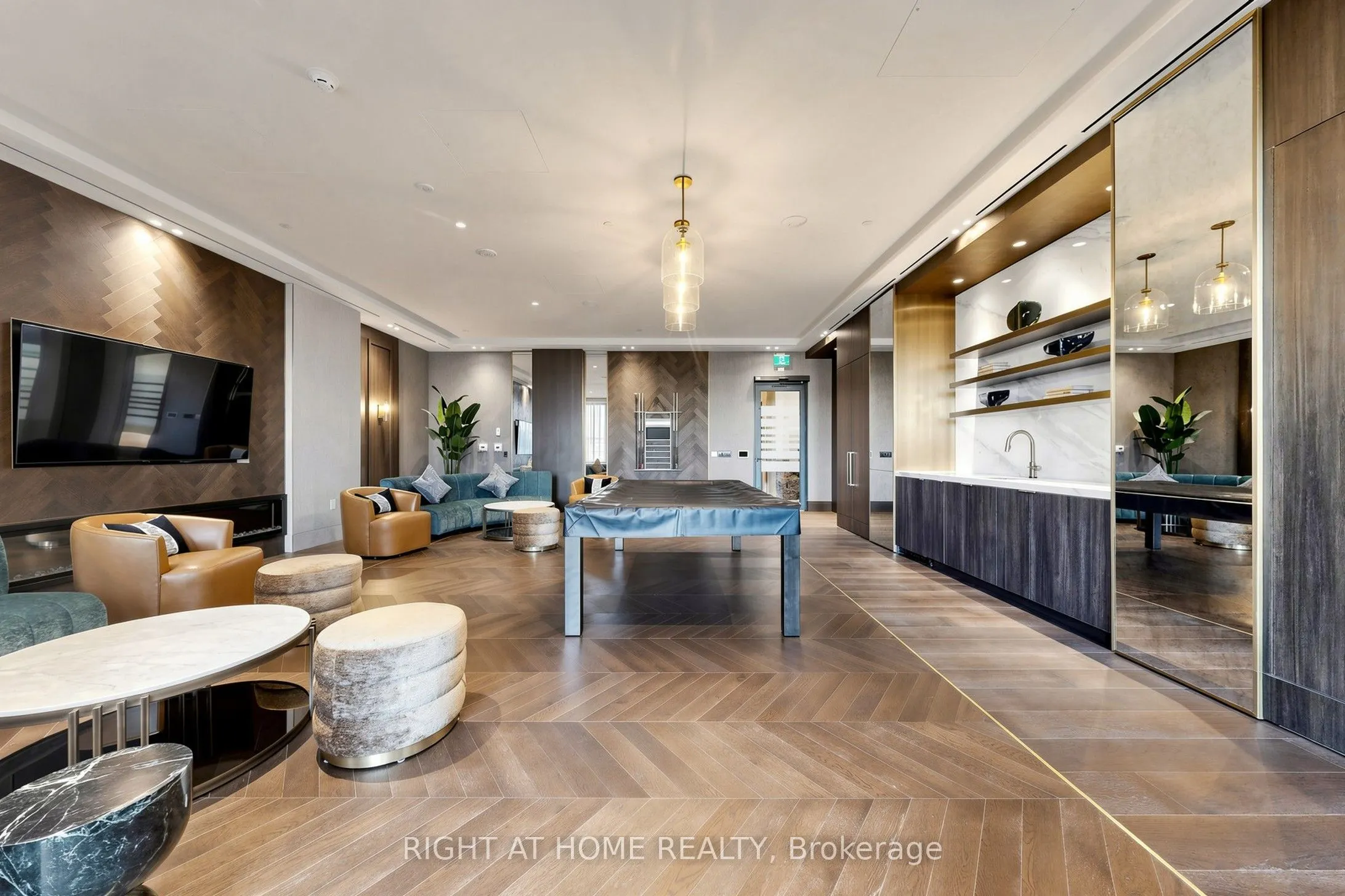 5 Meadowdale Road #2204