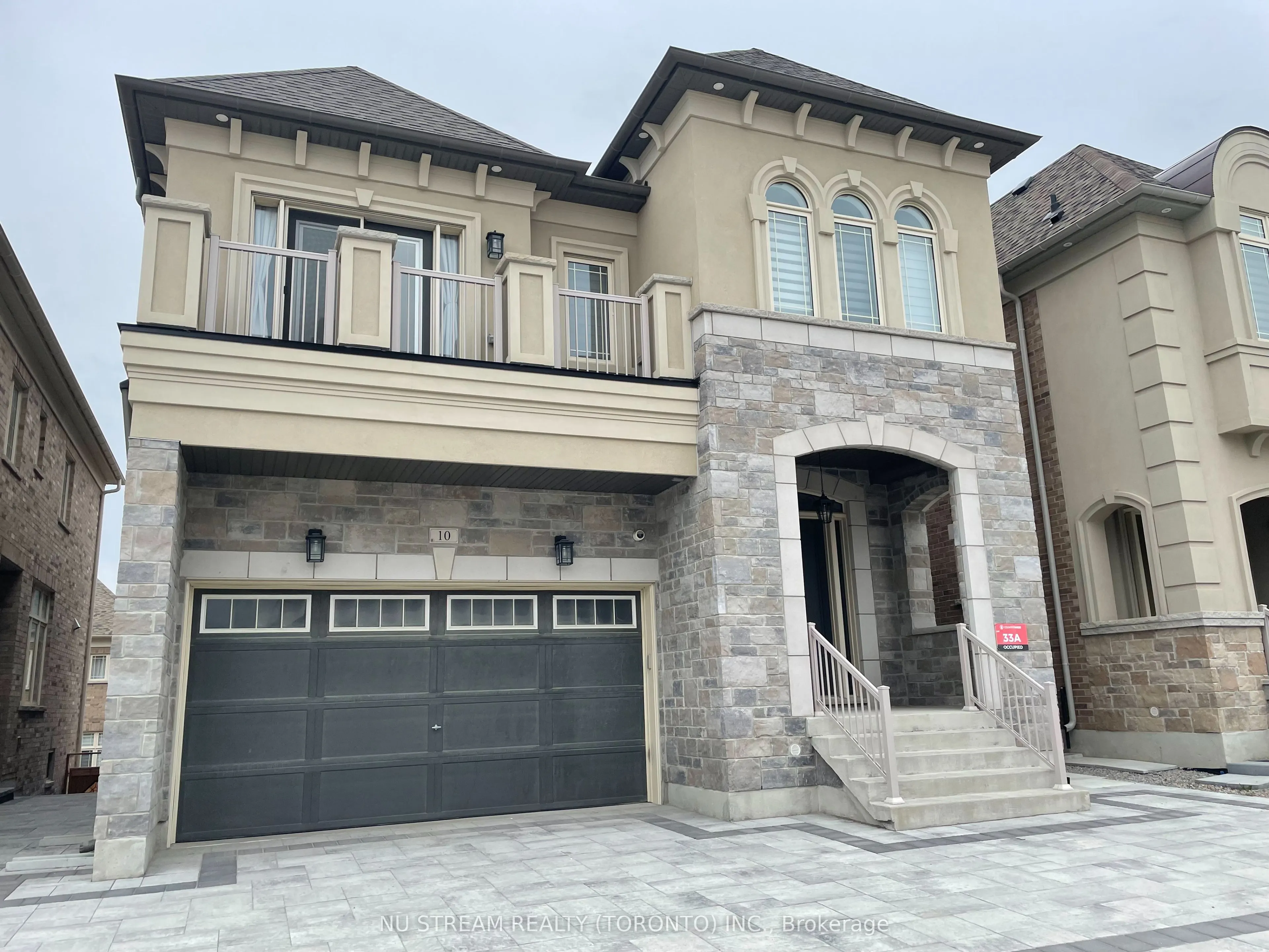 10 Drizzel Crescent #Lower