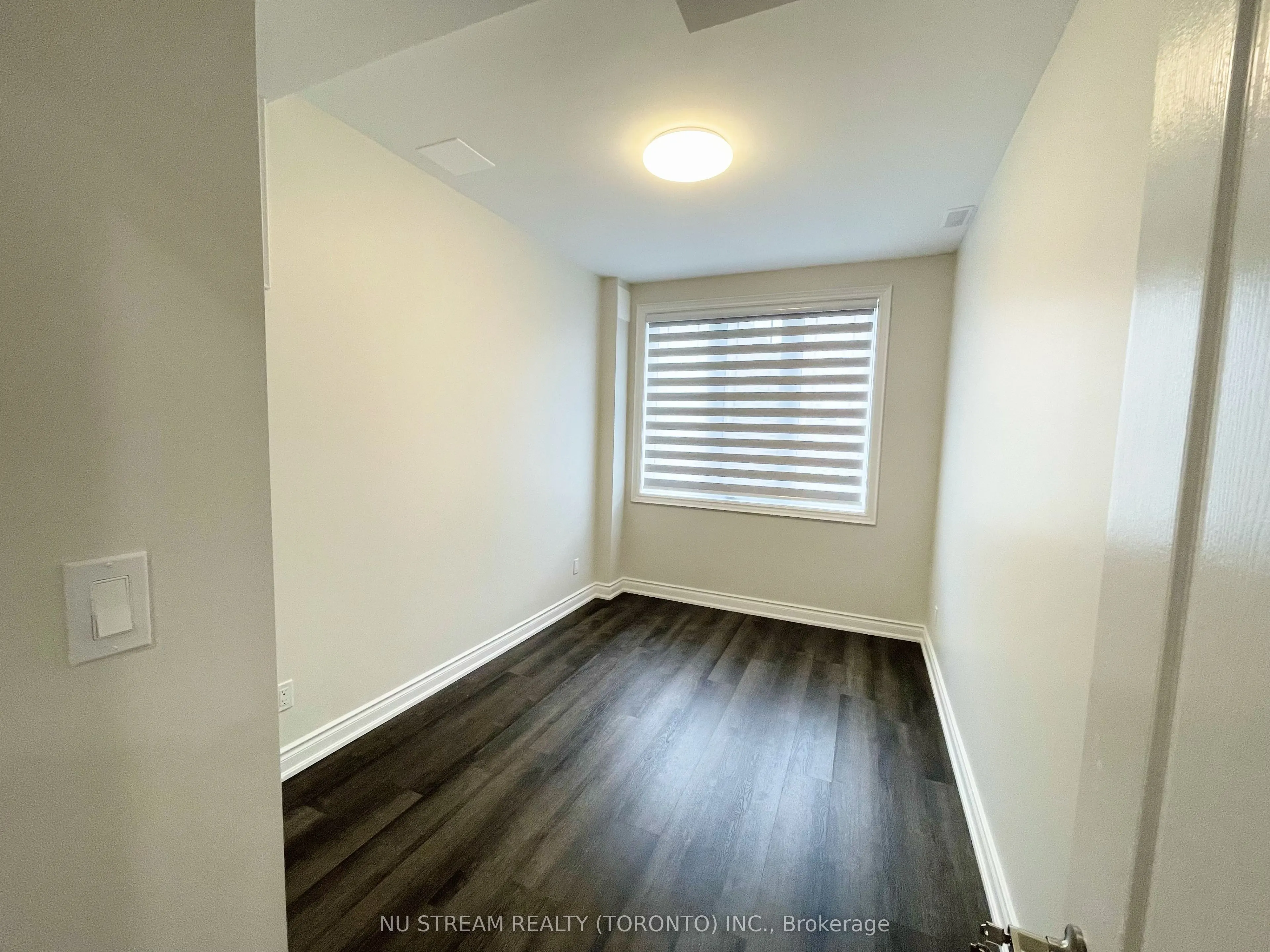 10 Drizzel Crescent #Lower