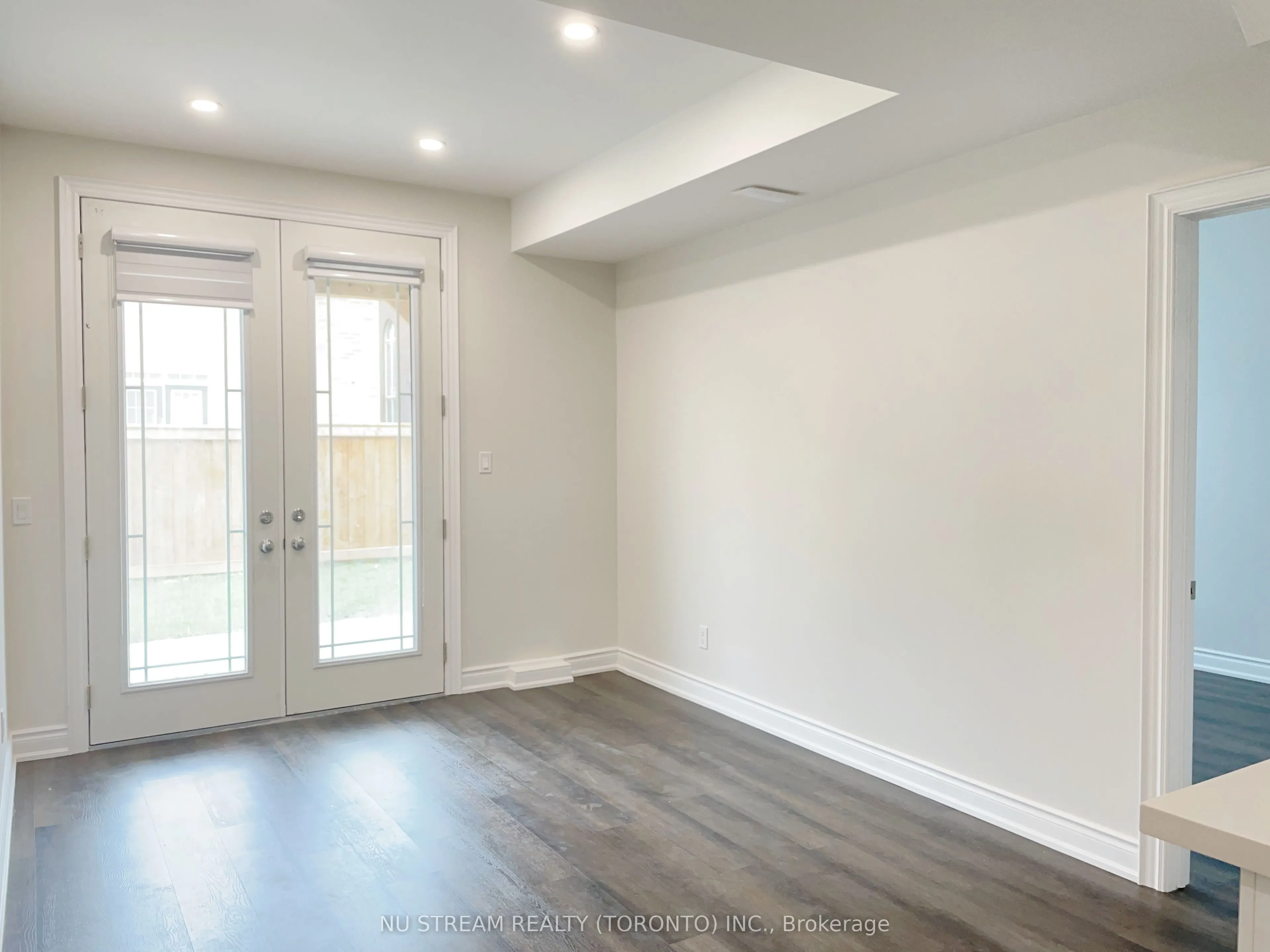 10 Drizzel Crescent #Lower