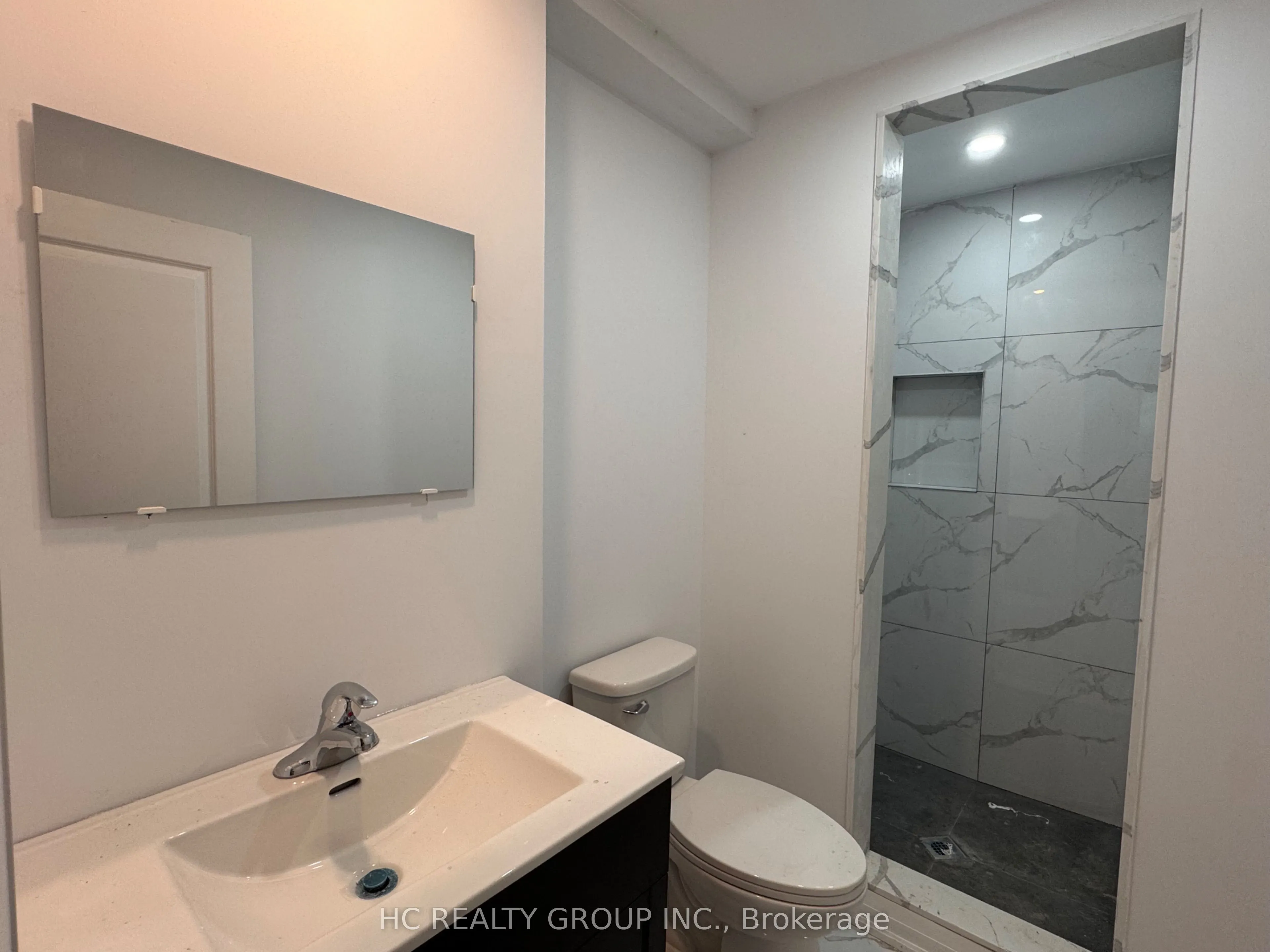 32 Upper King Richard Court