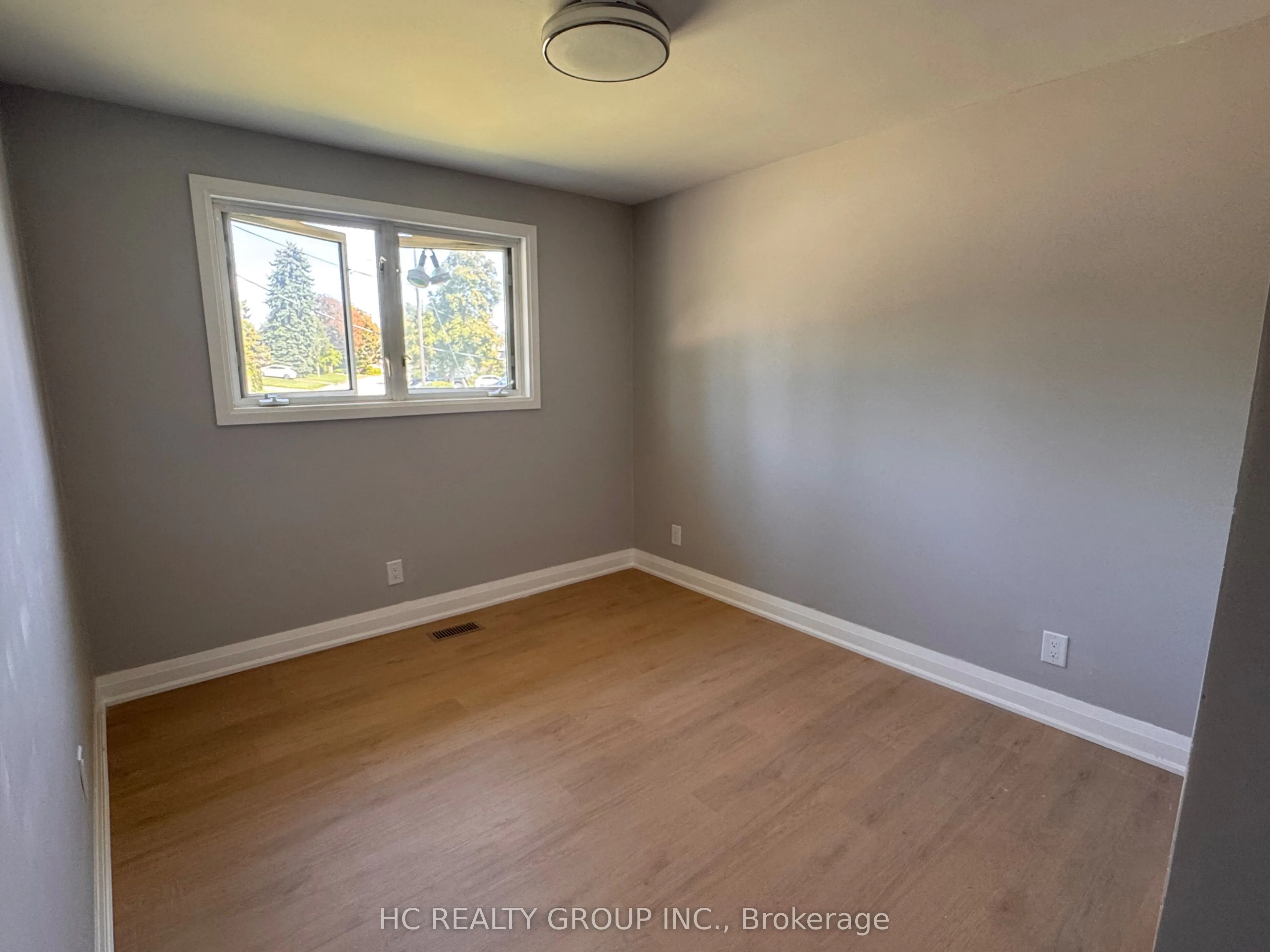 32 Upper King Richard Court