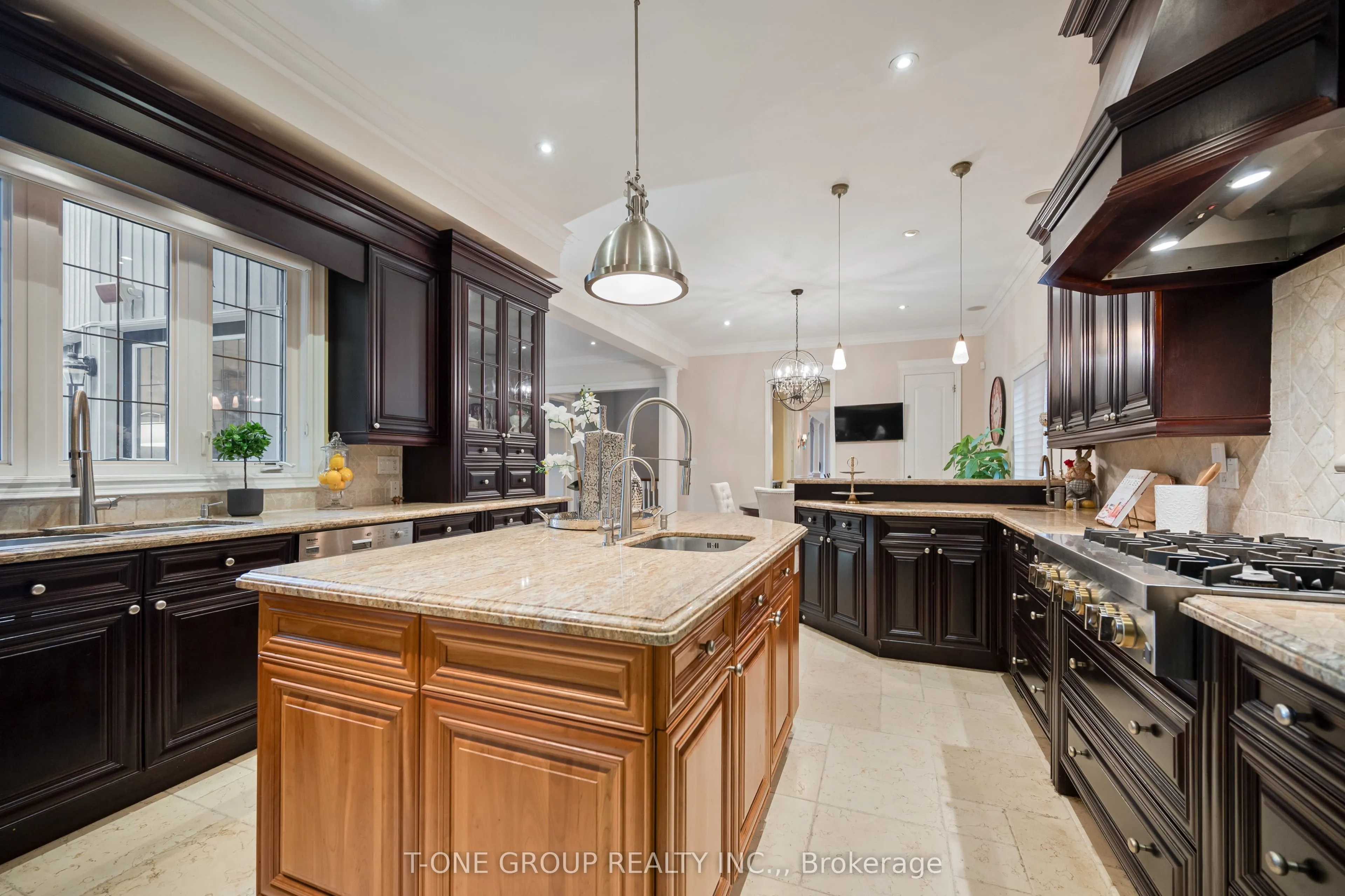 253 Carlton Road