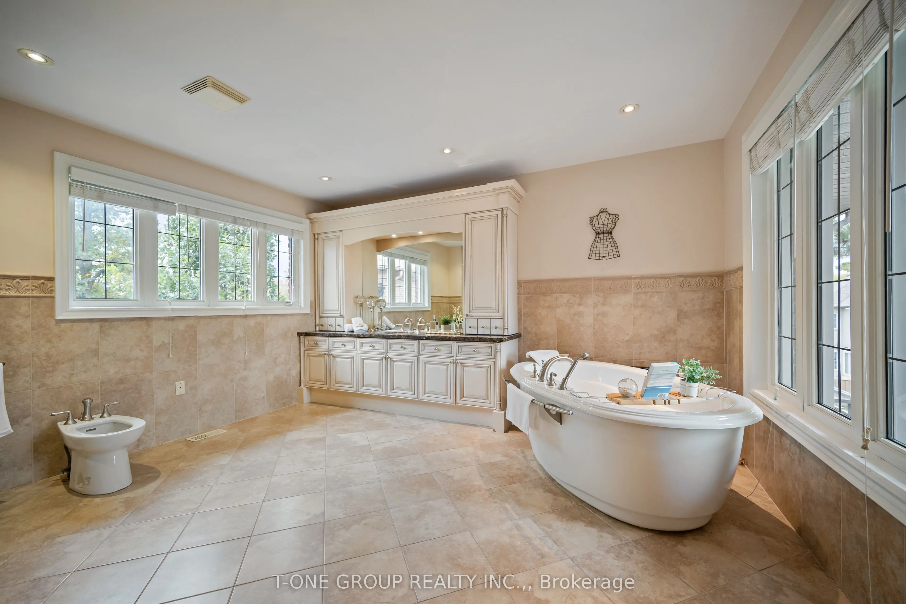 253 Carlton Road