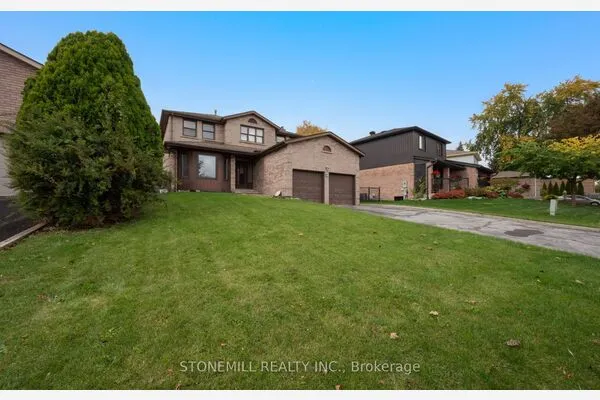 76 Collings Avenue