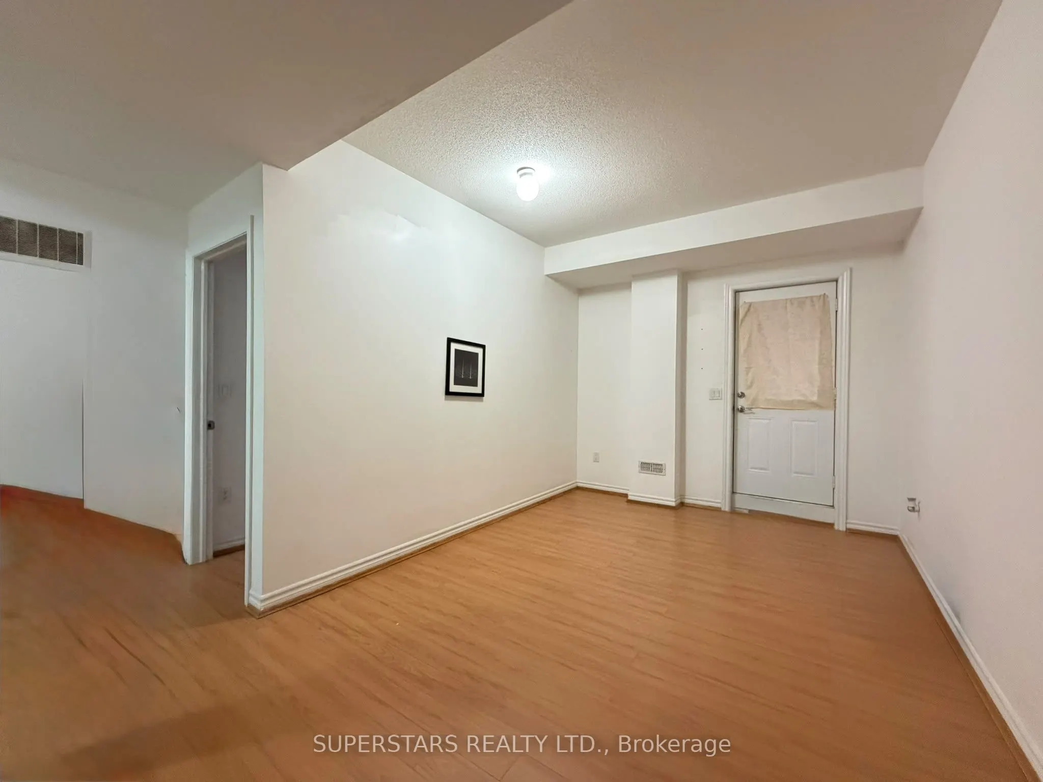 11 Zeng Cheng Drive #Basement