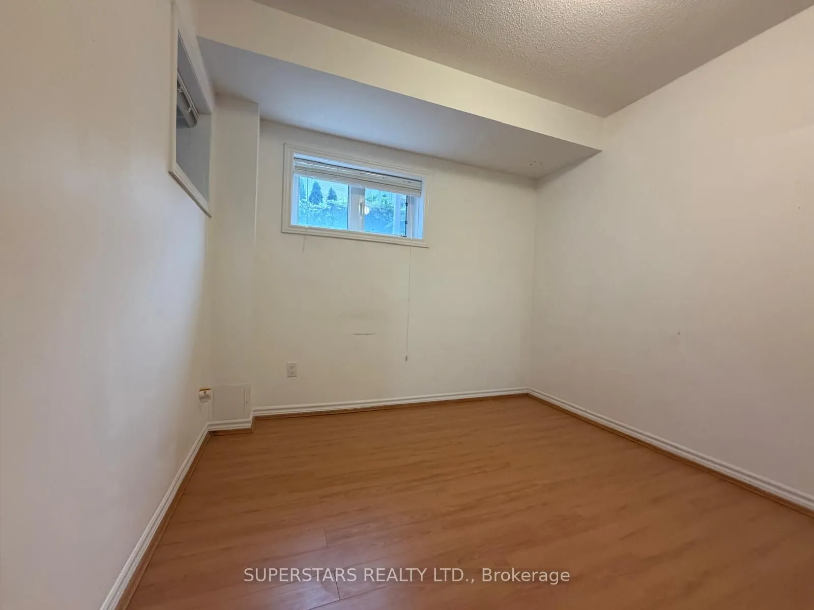 11 Zeng Cheng Drive #Basement