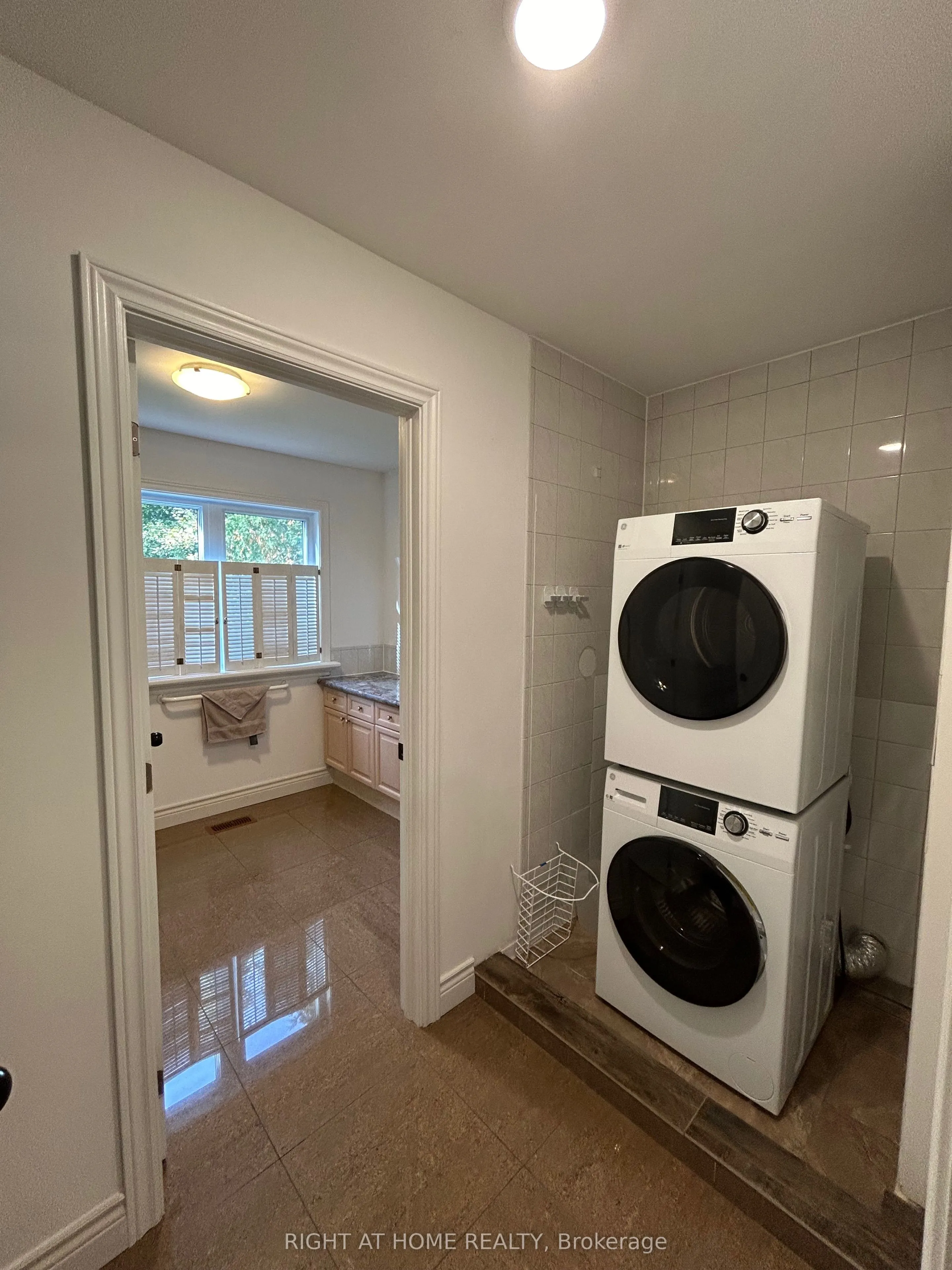 36 Aurora Heights Drive #Upper Level